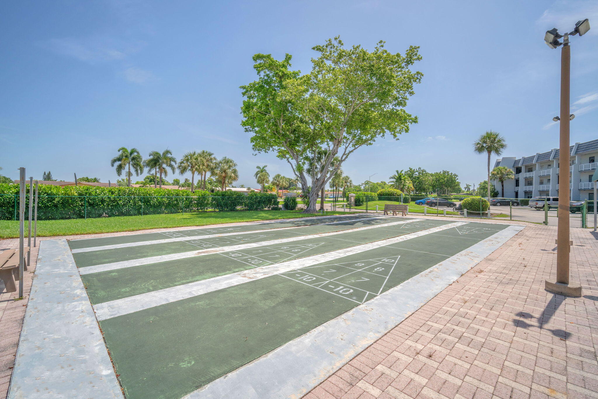 ROYAL PARK GARDENS III-M CONDO - Residential