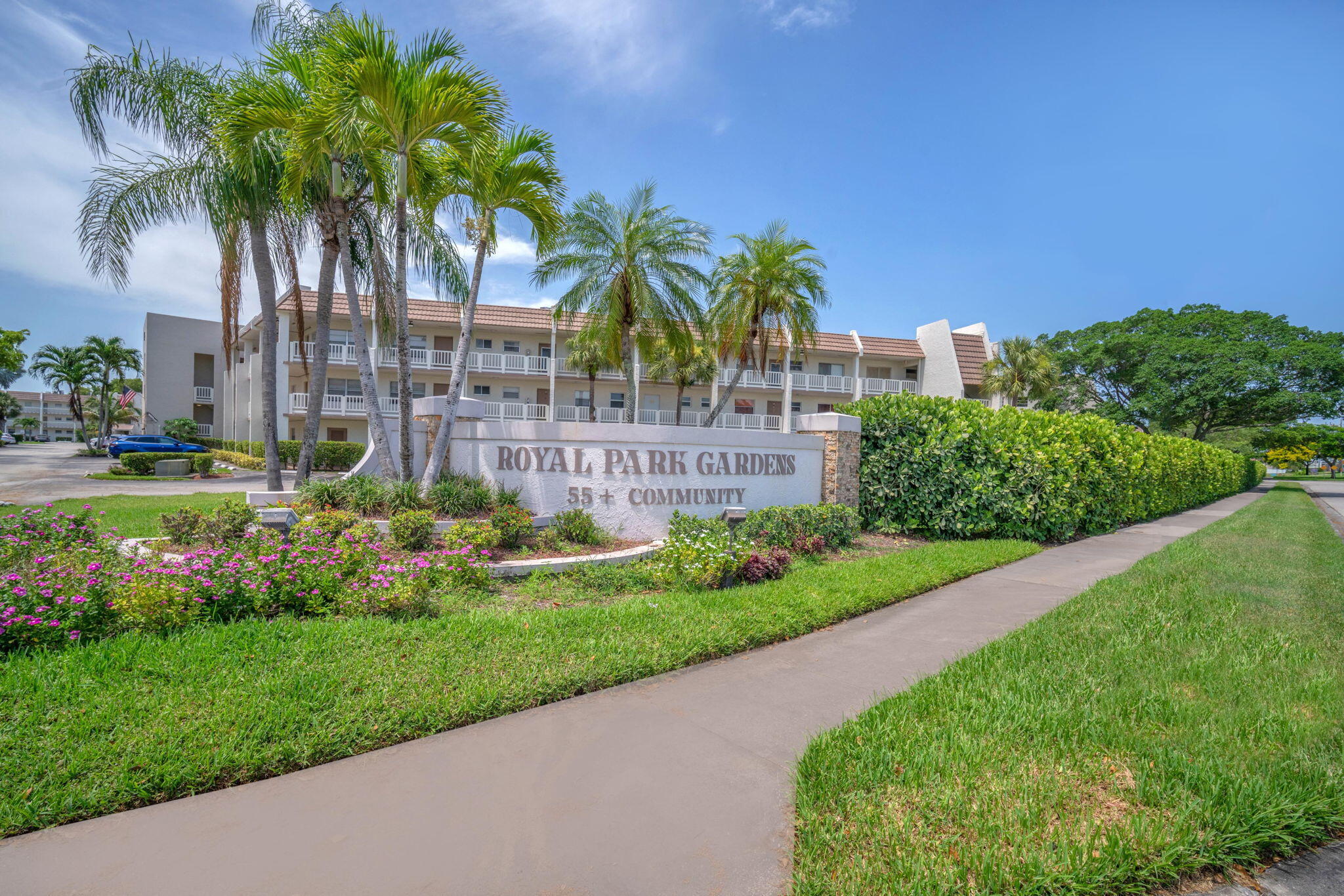 ROYAL PARK GARDENS III-M CONDO - Residential