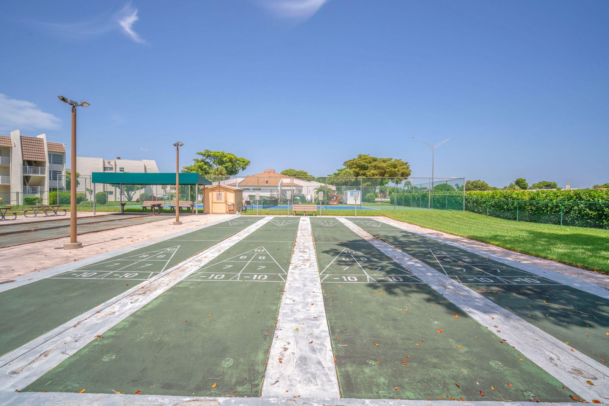 ROYAL PARK GARDENS III-M CONDO - Residential