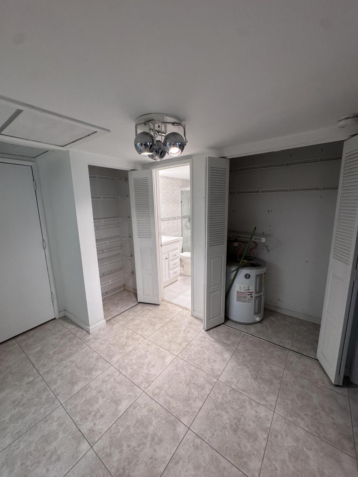 MEADOWS CONDO - Residential