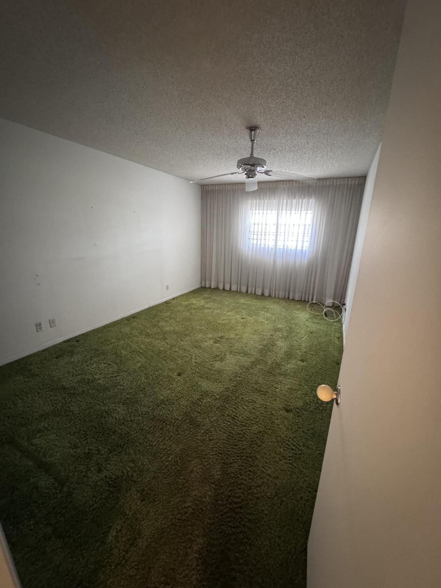MEADOWS CONDO - Residential