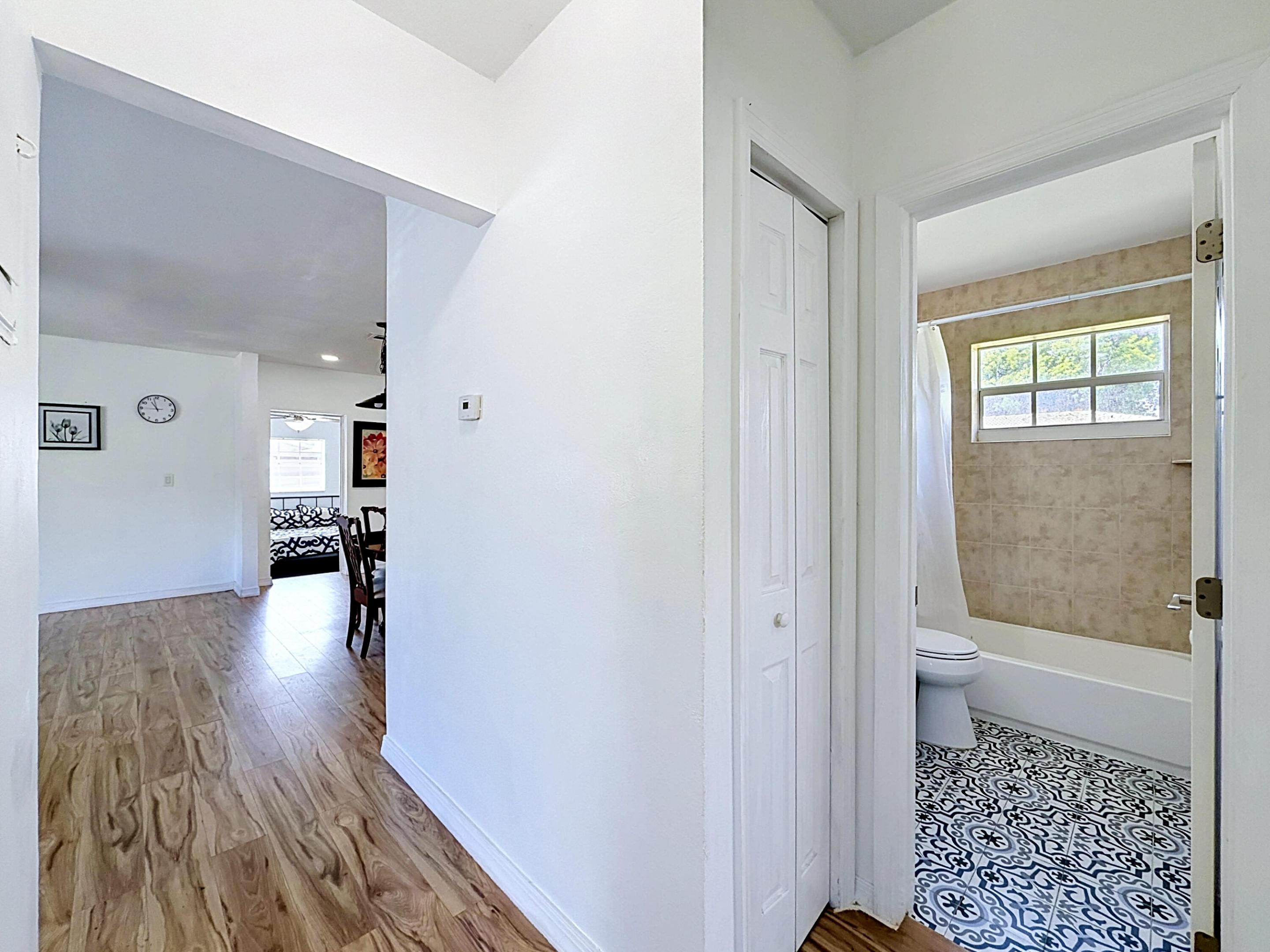 IMPERIAL POINT 2 SEC - Residential