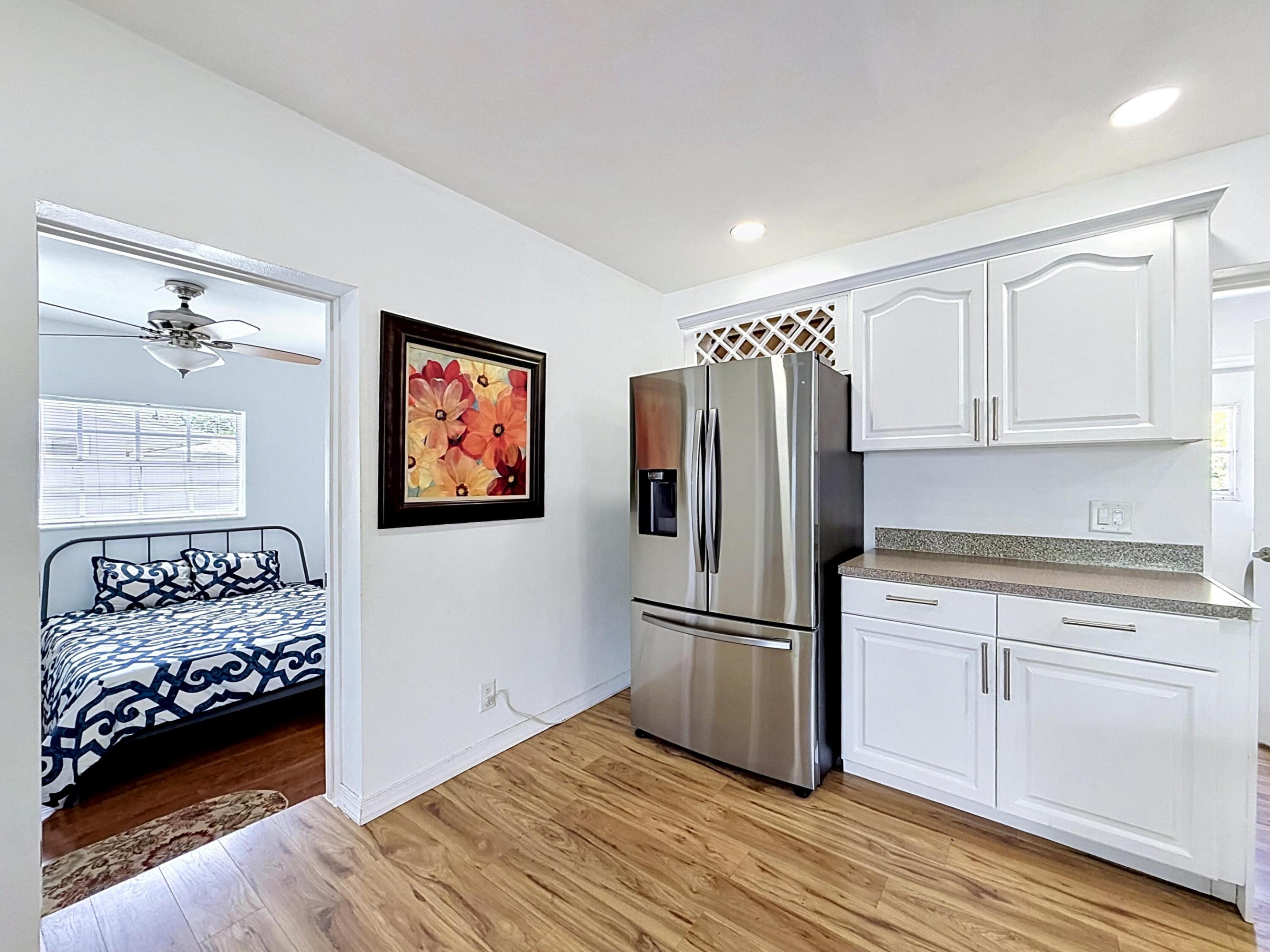 IMPERIAL POINT 2 SEC - Residential