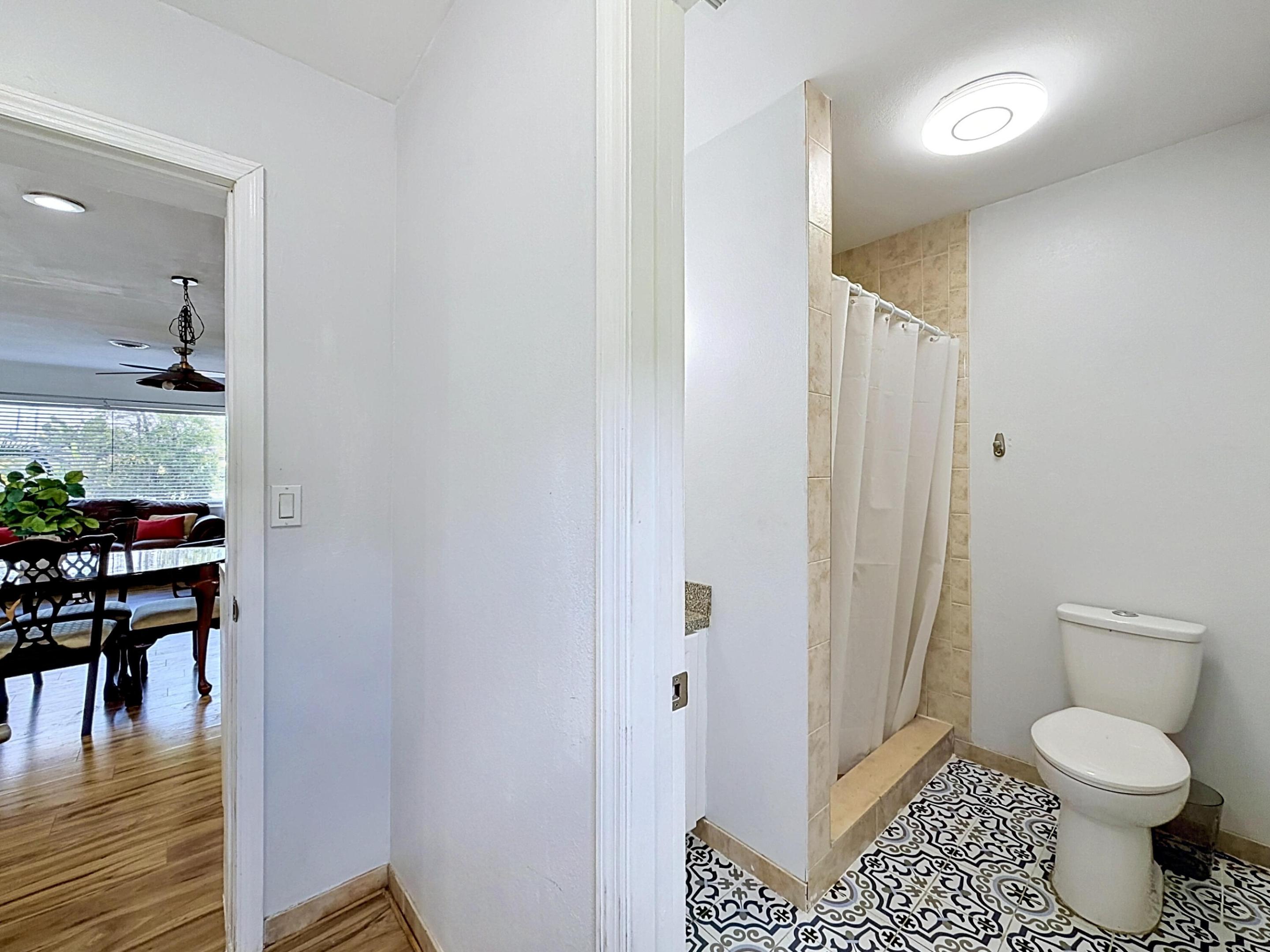 IMPERIAL POINT 2 SEC - Residential