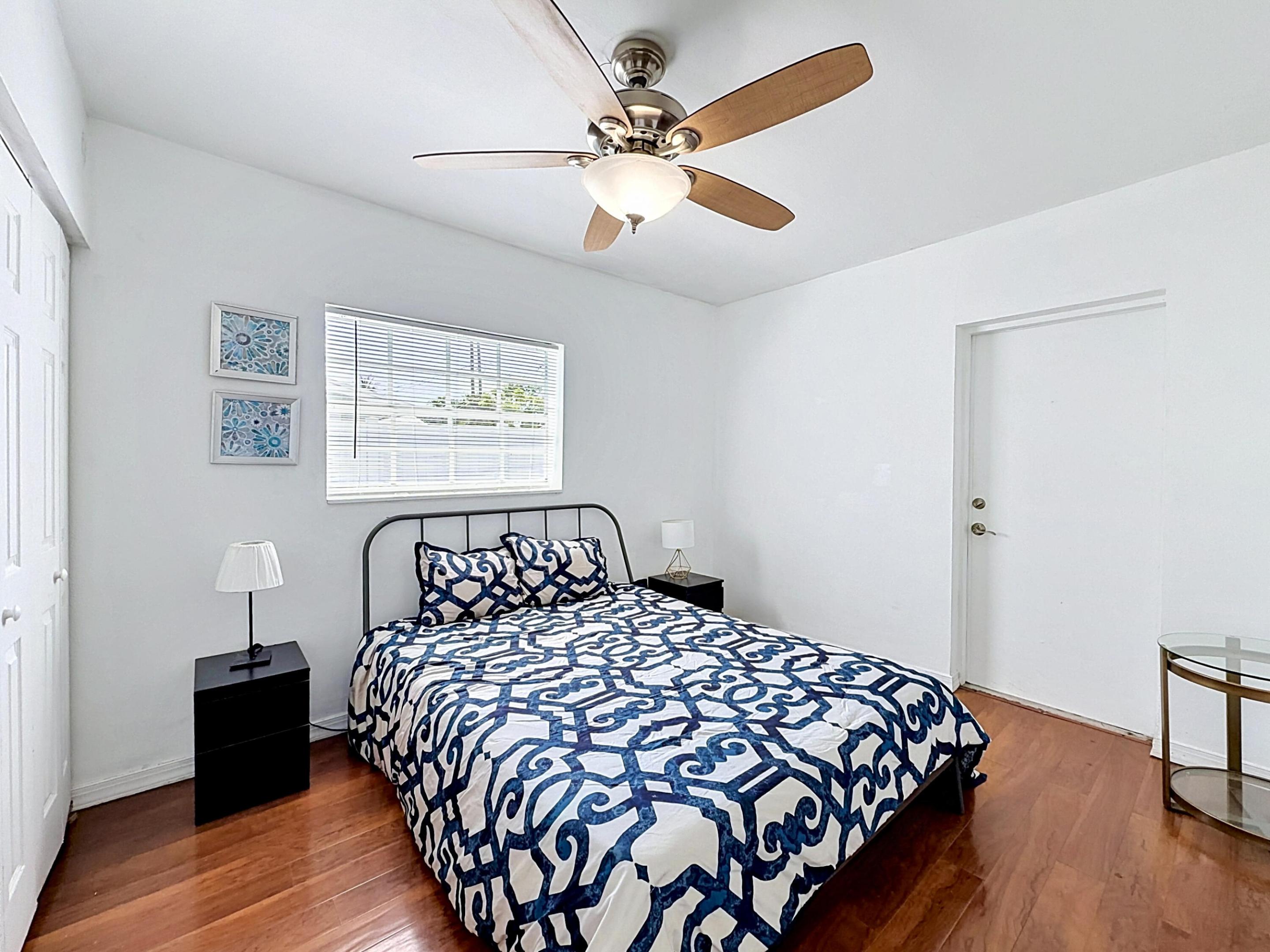 IMPERIAL POINT 2 SEC - Residential