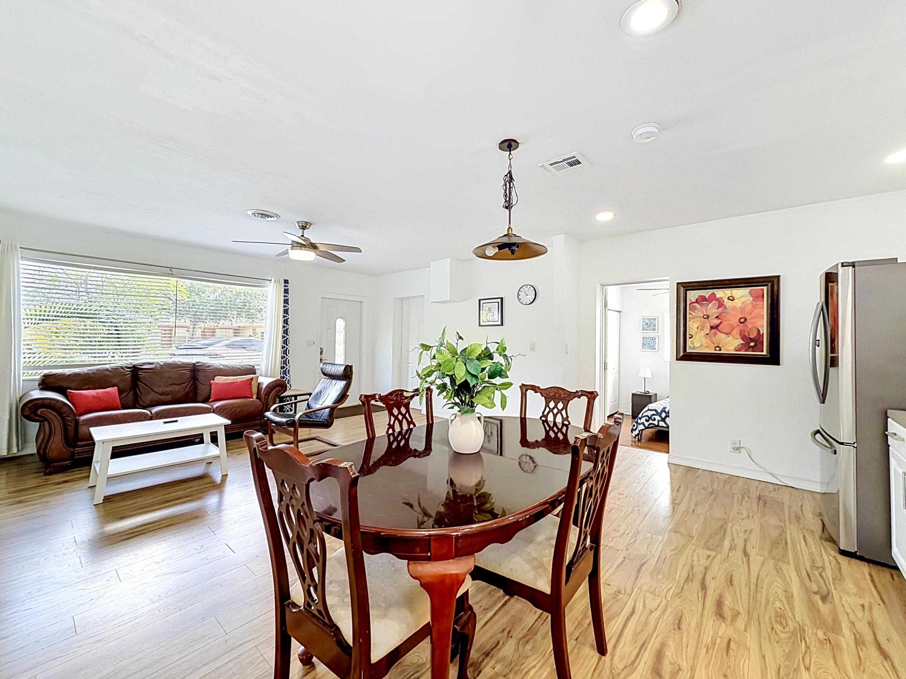 IMPERIAL POINT 2 SEC - Residential