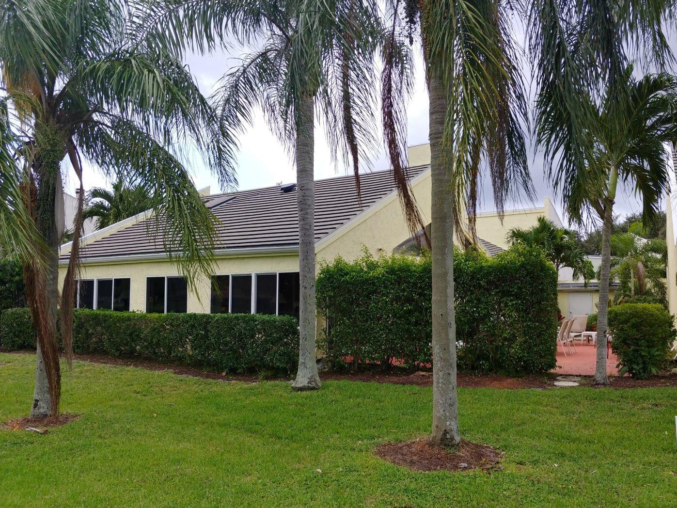 GREENS CAY OF JONATHANS LANDING - Residential Lease