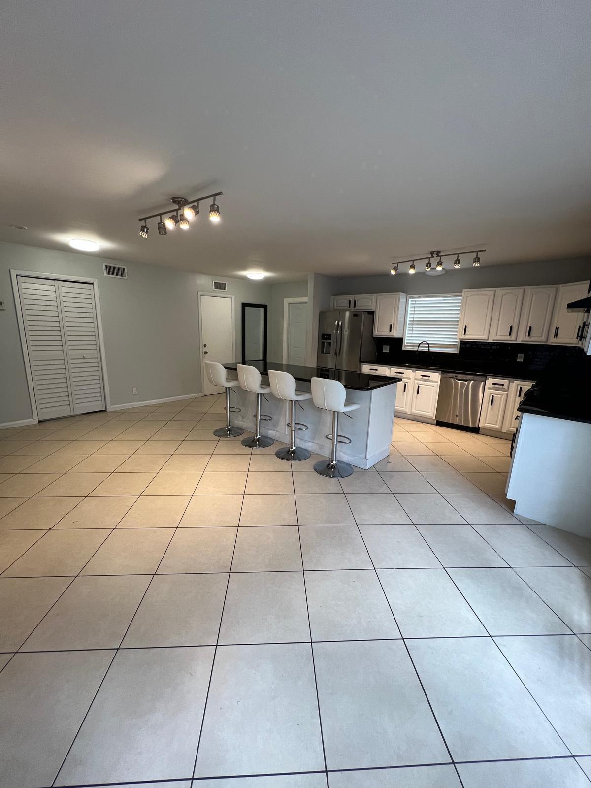 SOUTHRIDGE - Residential