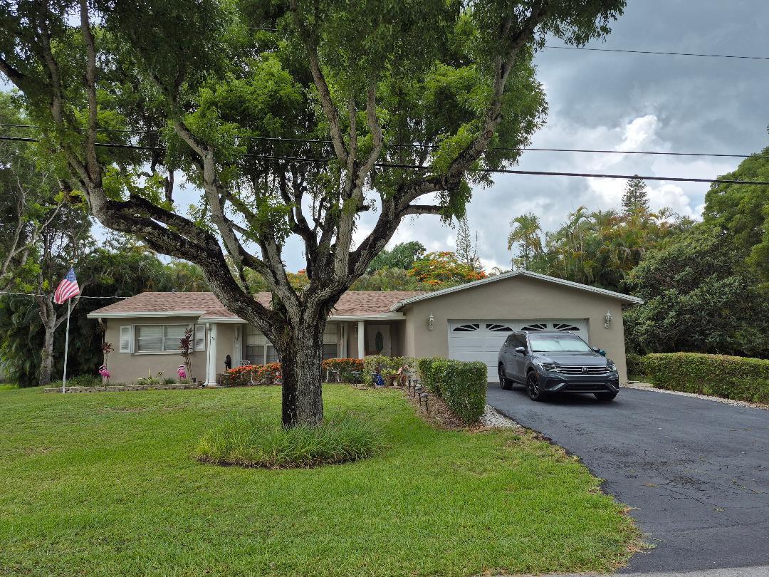 PLANTATION ACRES - Residential