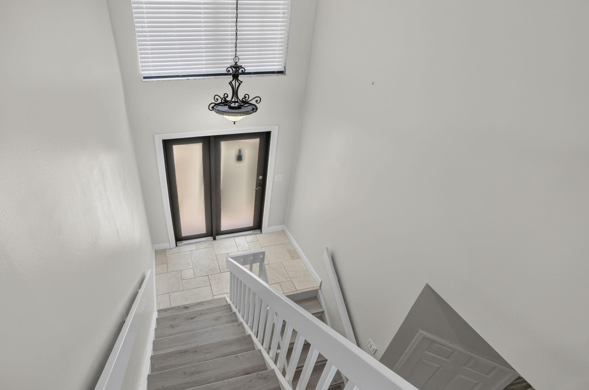 GLEN CONDOMINIUM 1 - Residential Lease