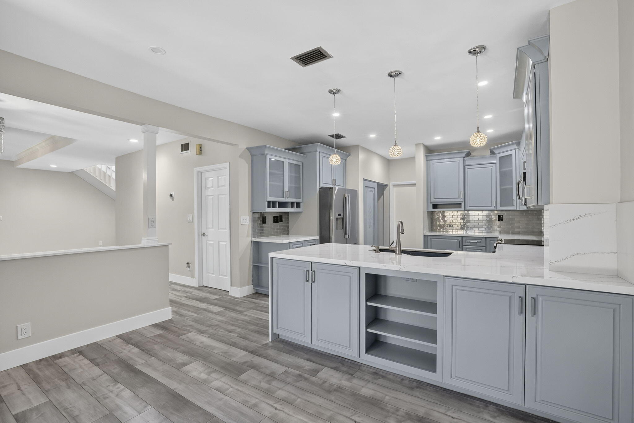 GLEN CONDOMINIUM 1 - Residential Lease