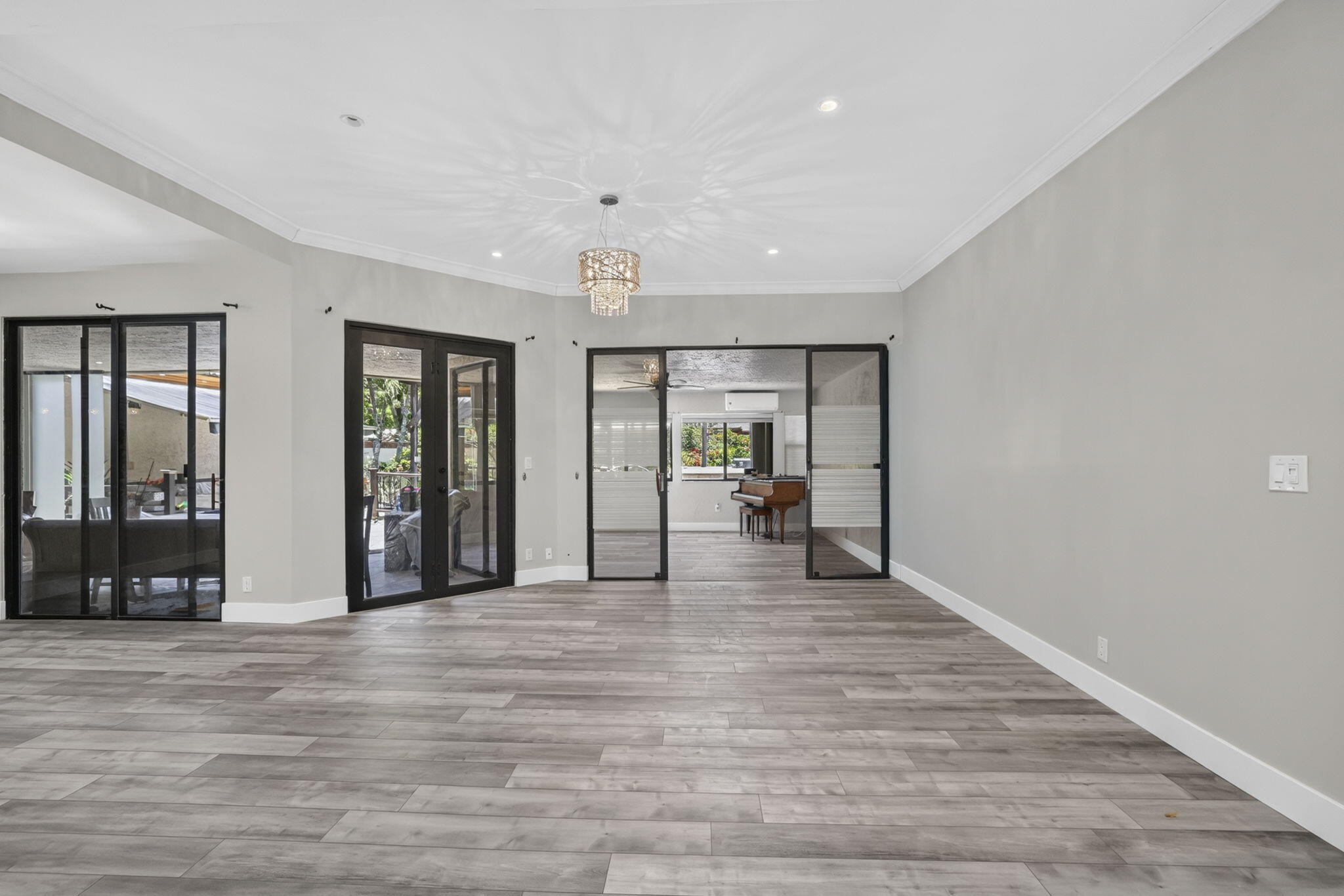 GLEN CONDOMINIUM 1 - Residential Lease
