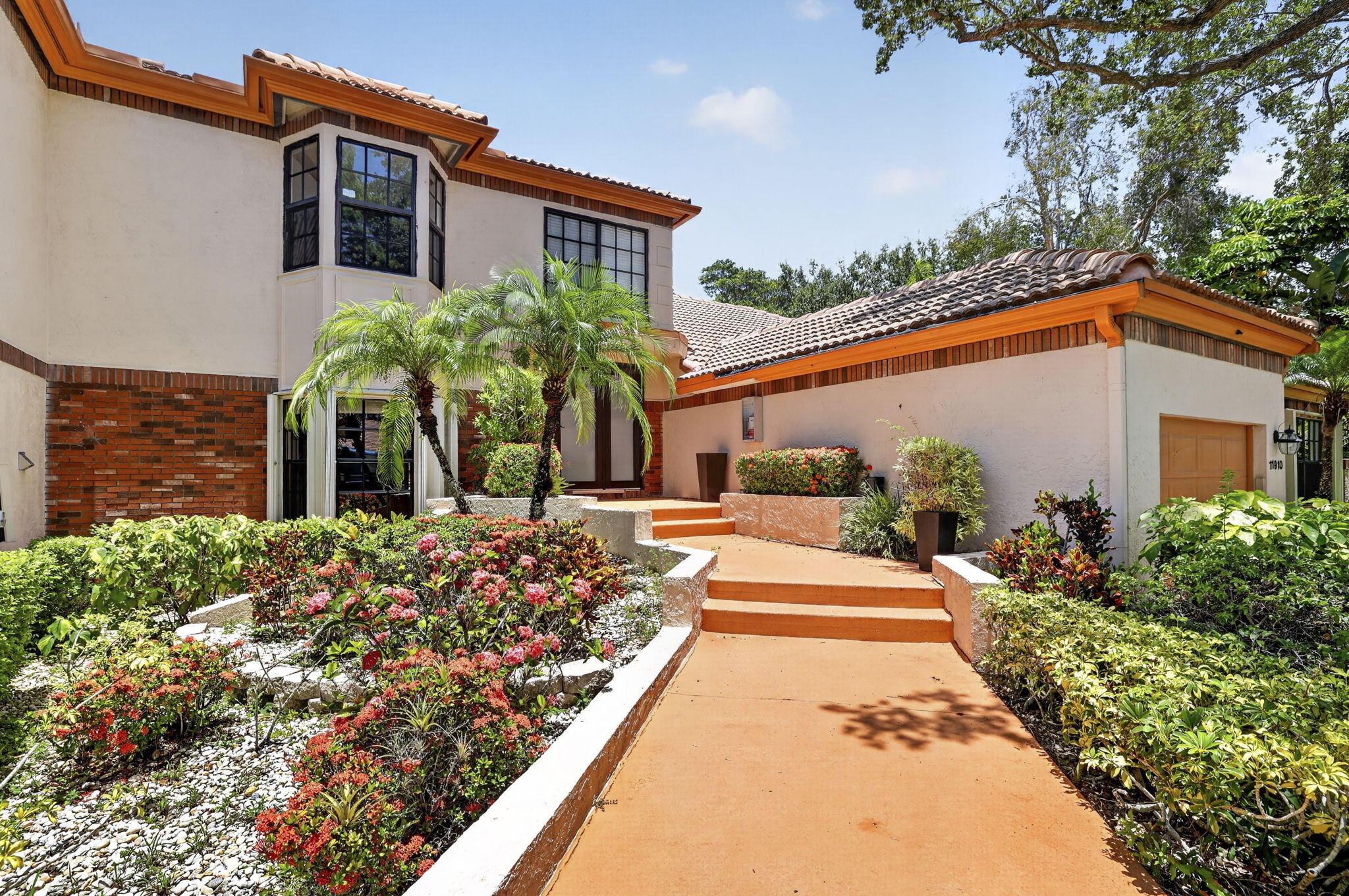 Welcome to this spacious three-bedroom, three-bathroom townhouse in Glen Condominium 1, located in Coral Springs, Florida. This two-story residence offers 2,600 square feet of finished living space, providing ample room for comfortable daily living. The thoughtfully designed layout includes a single garage stall for convenient parking and storage. With three full bathrooms, multiple residents can enjoy enhanced comfort and convenience throughout the home. This property presents an excellent opportunity for those seeking a well-proportioned townhouse in an established community.
