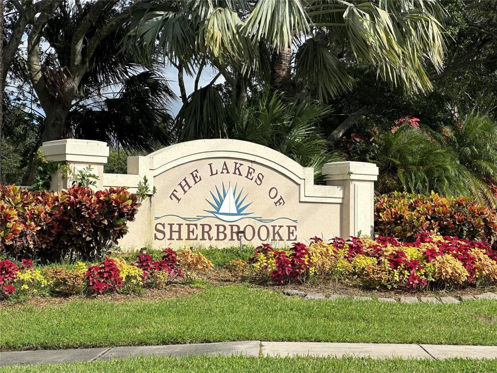 LAKES OF SHERBROOKE - Residential