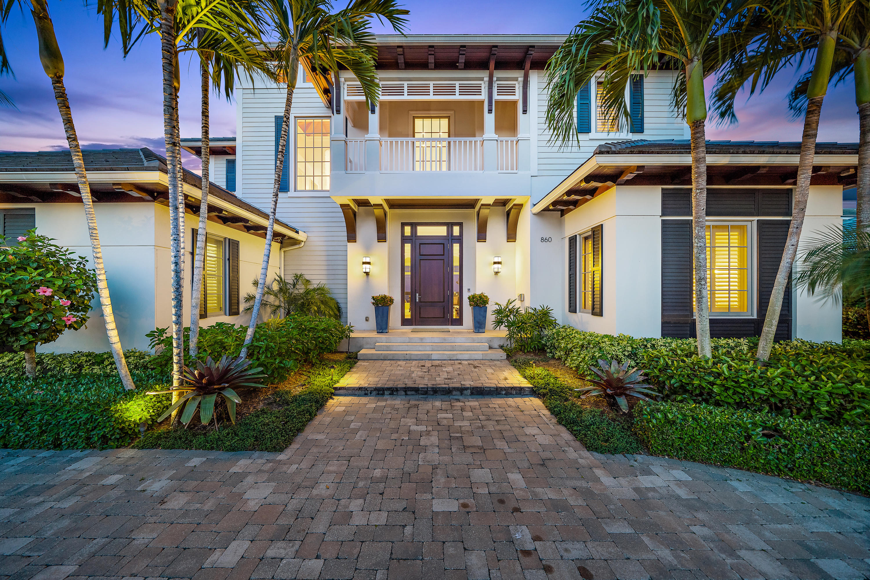 YACHT CLUB - Residential