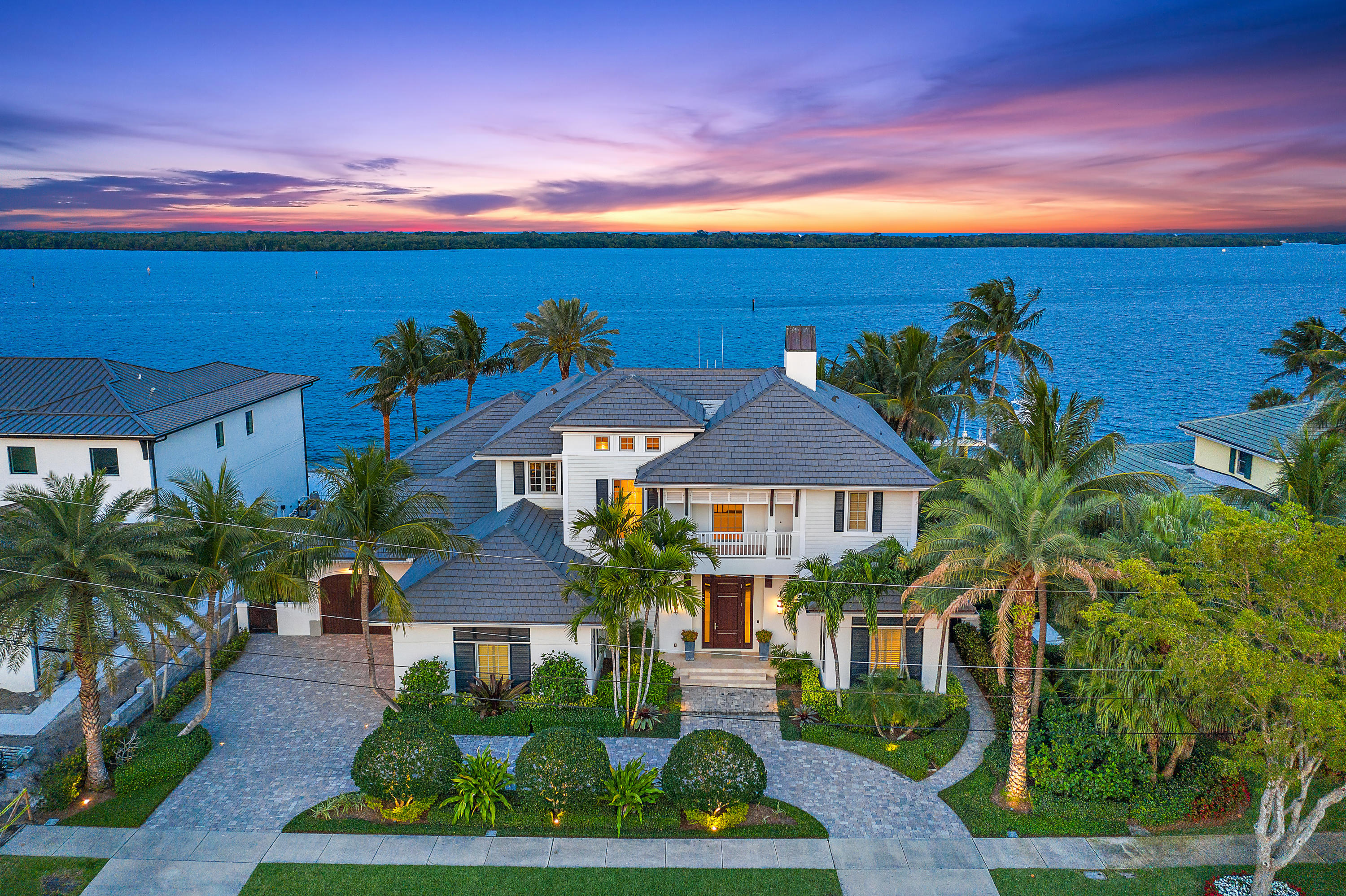 YACHT CLUB - Residential
