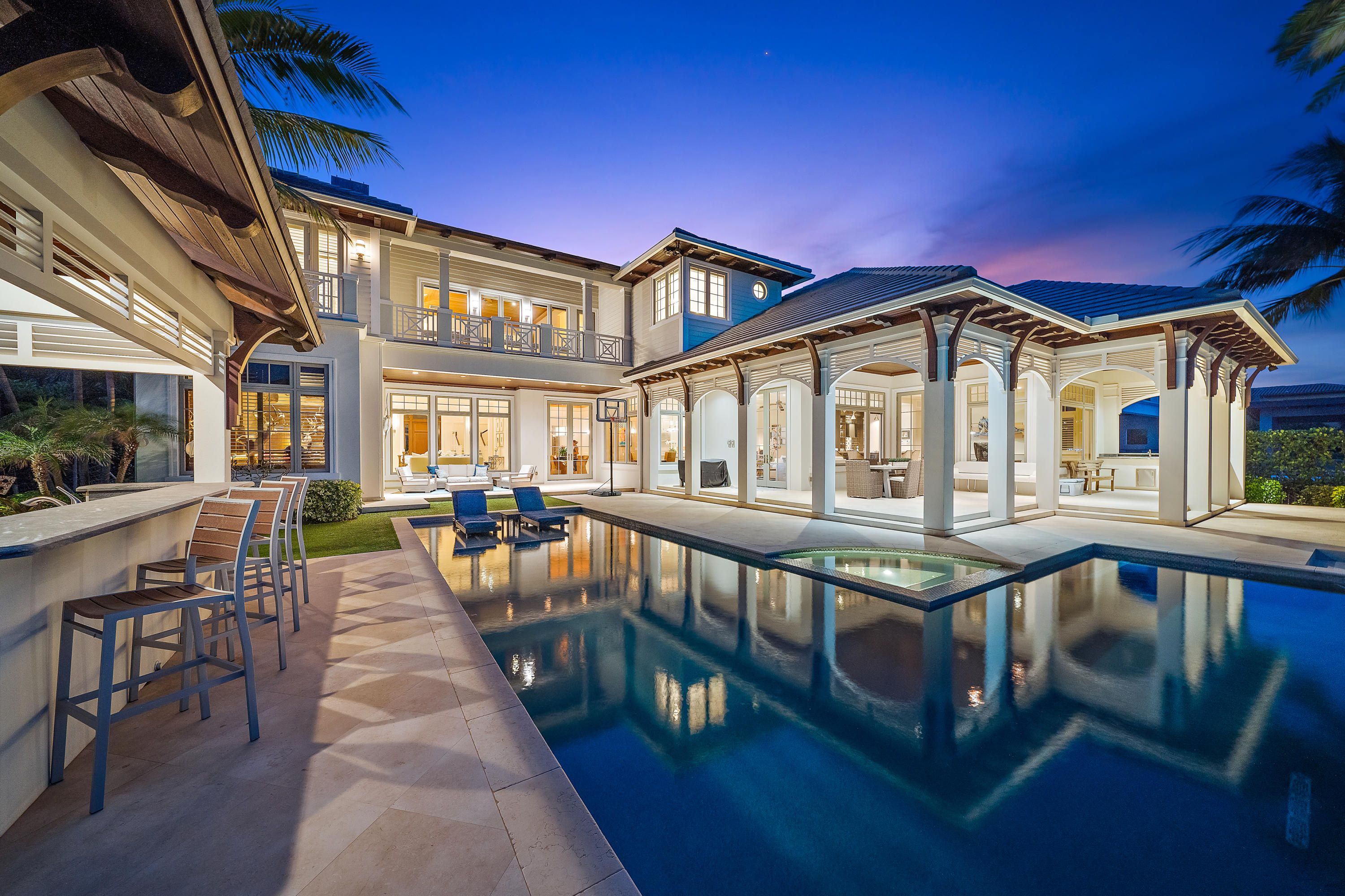 YACHT CLUB - Residential