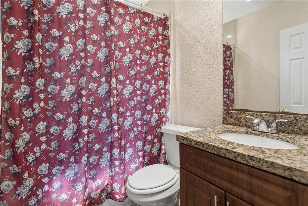 LAUDERDALE MANORS ADD REV PLAT - Residential