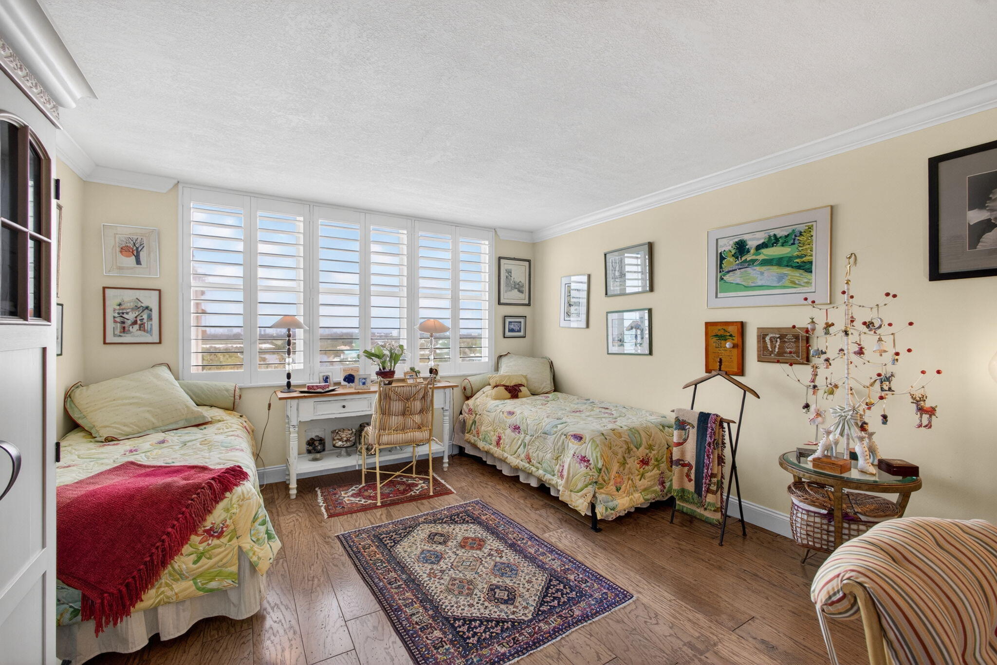 BRIGADOON CONDO - Residential