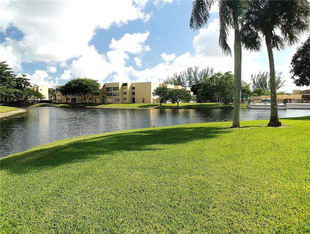 BERMUDA CLUB NINE CONDO - Residential