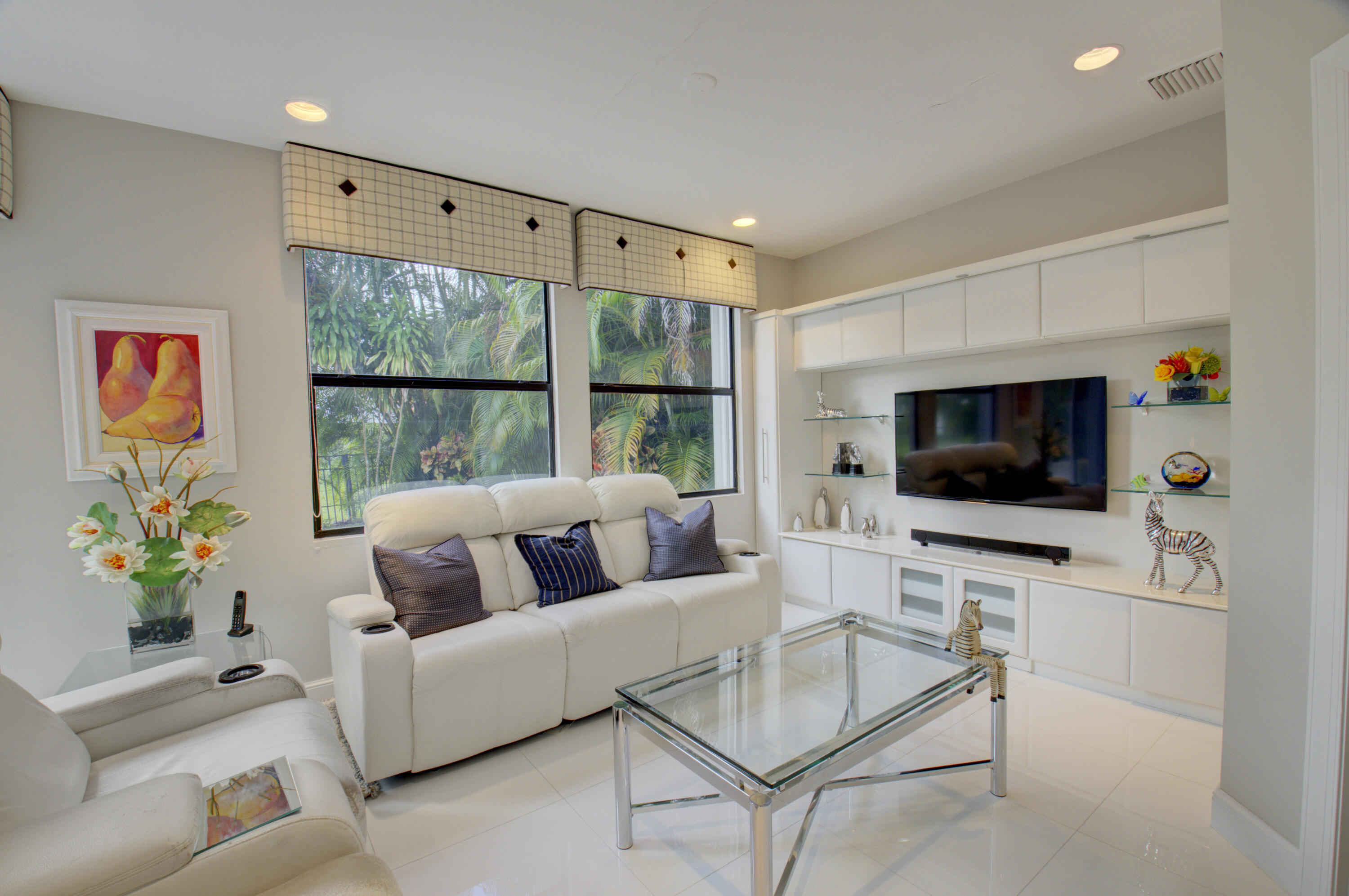 FAIRWAY BEND - Residential Lease