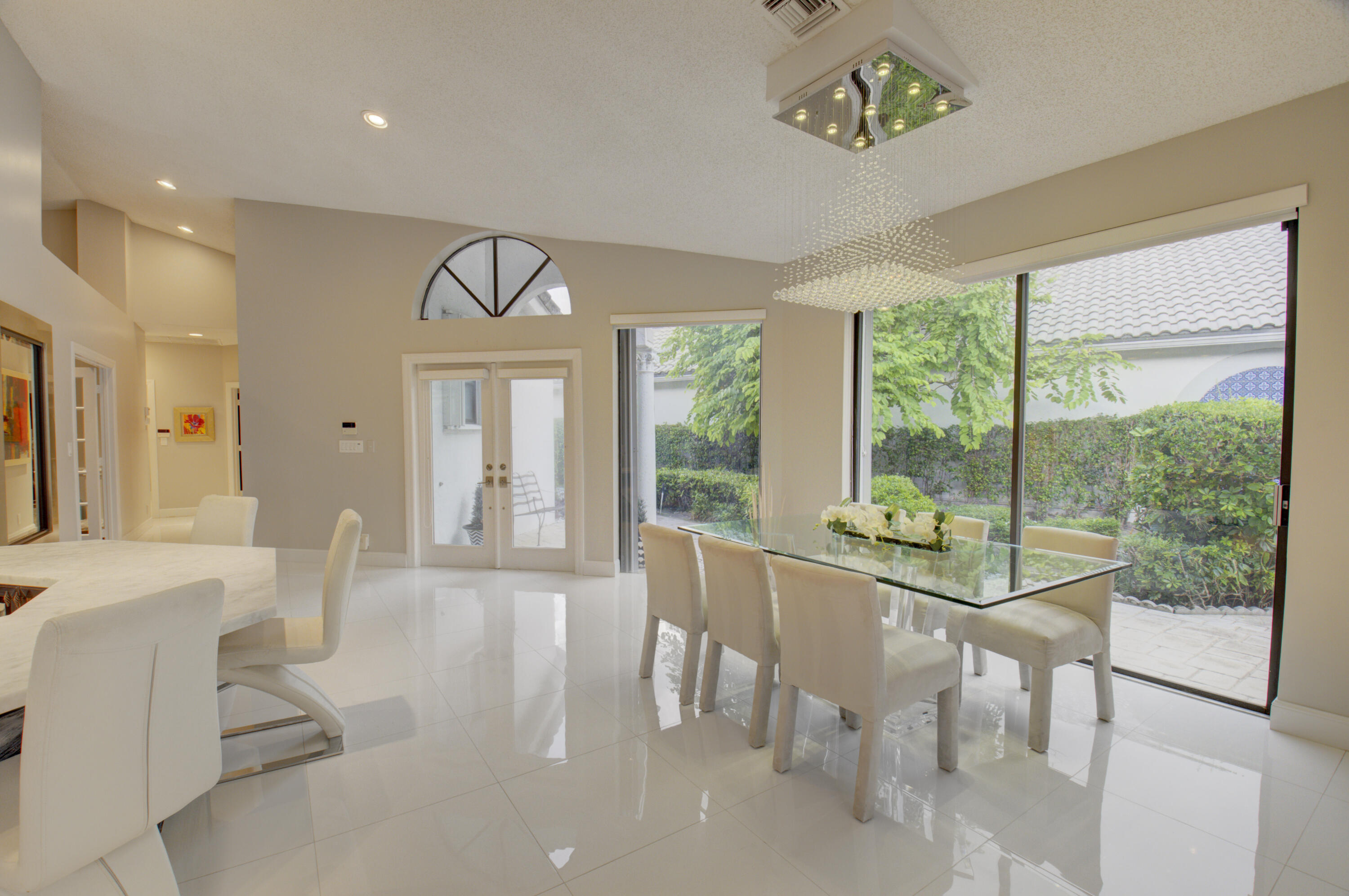 FAIRWAY BEND - Residential Lease