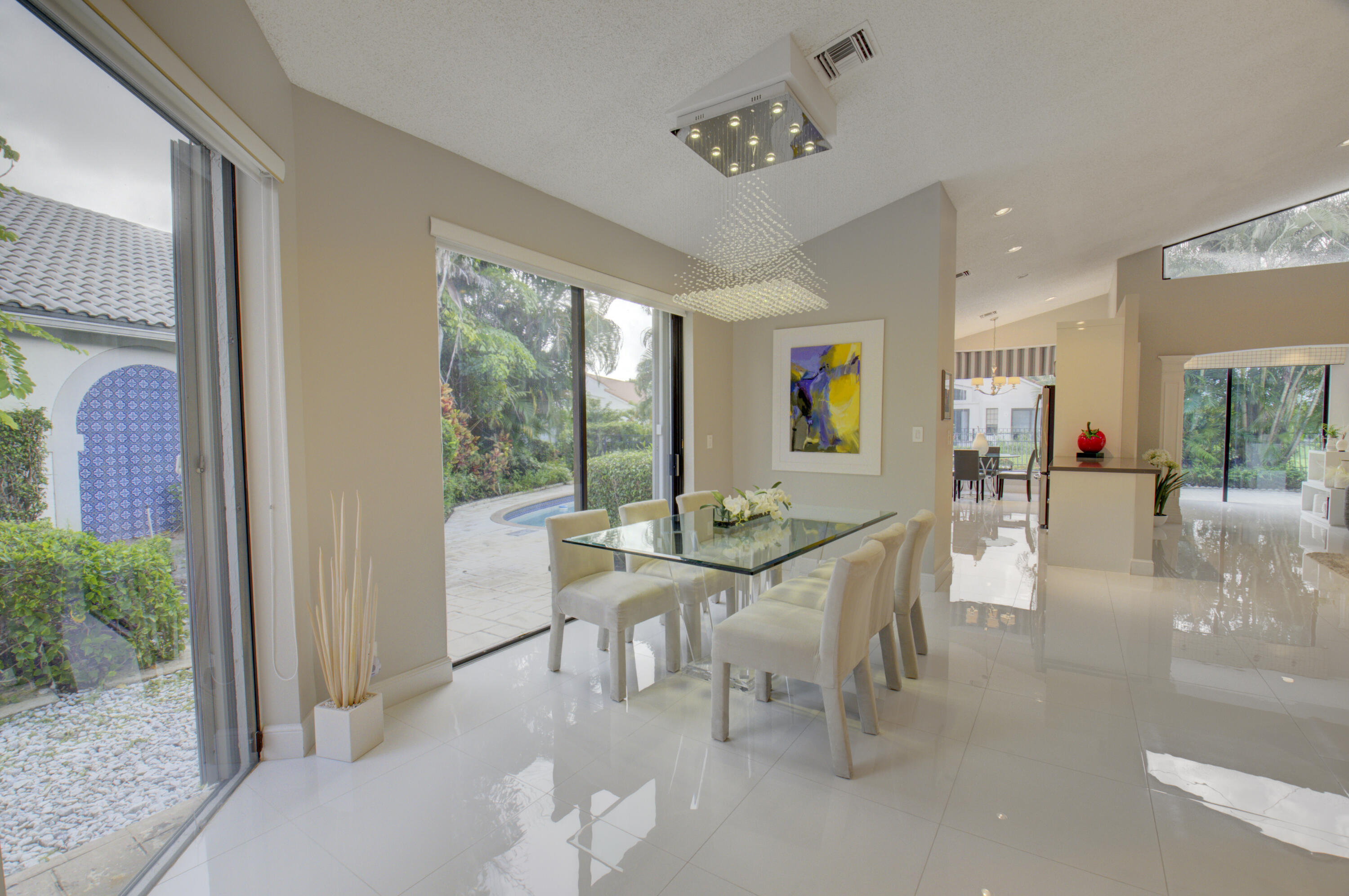 FAIRWAY BEND - Residential Lease