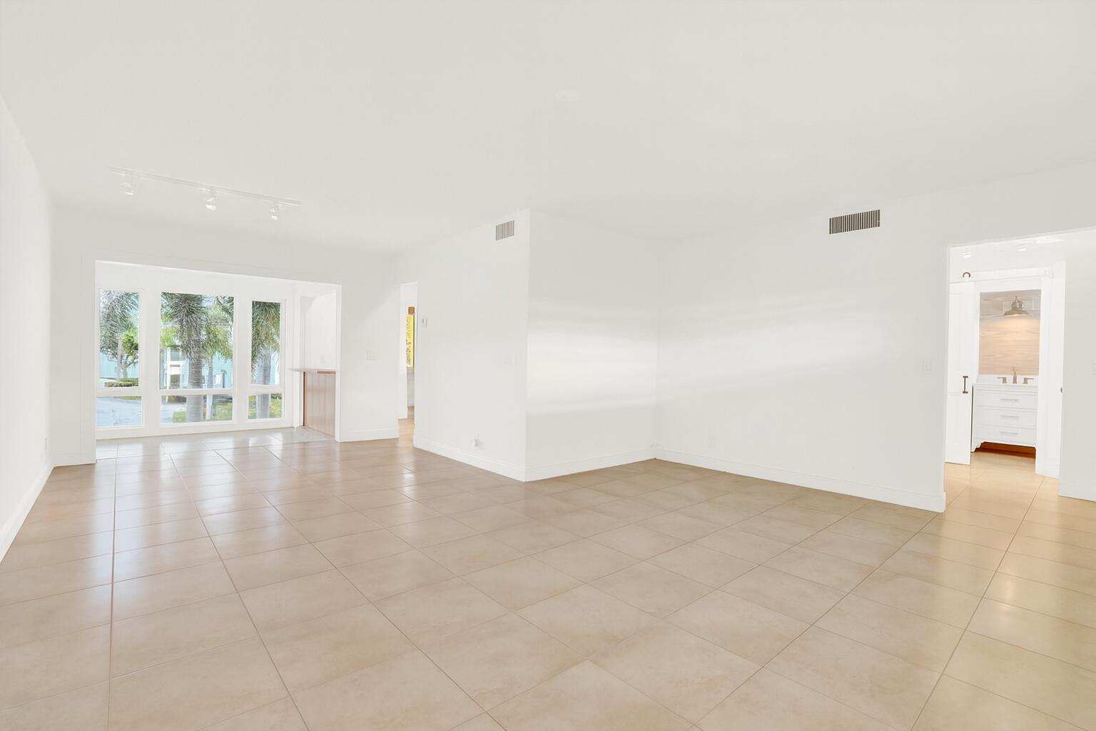 COLONIAL CLUB CONDO SEC 1 - Residential