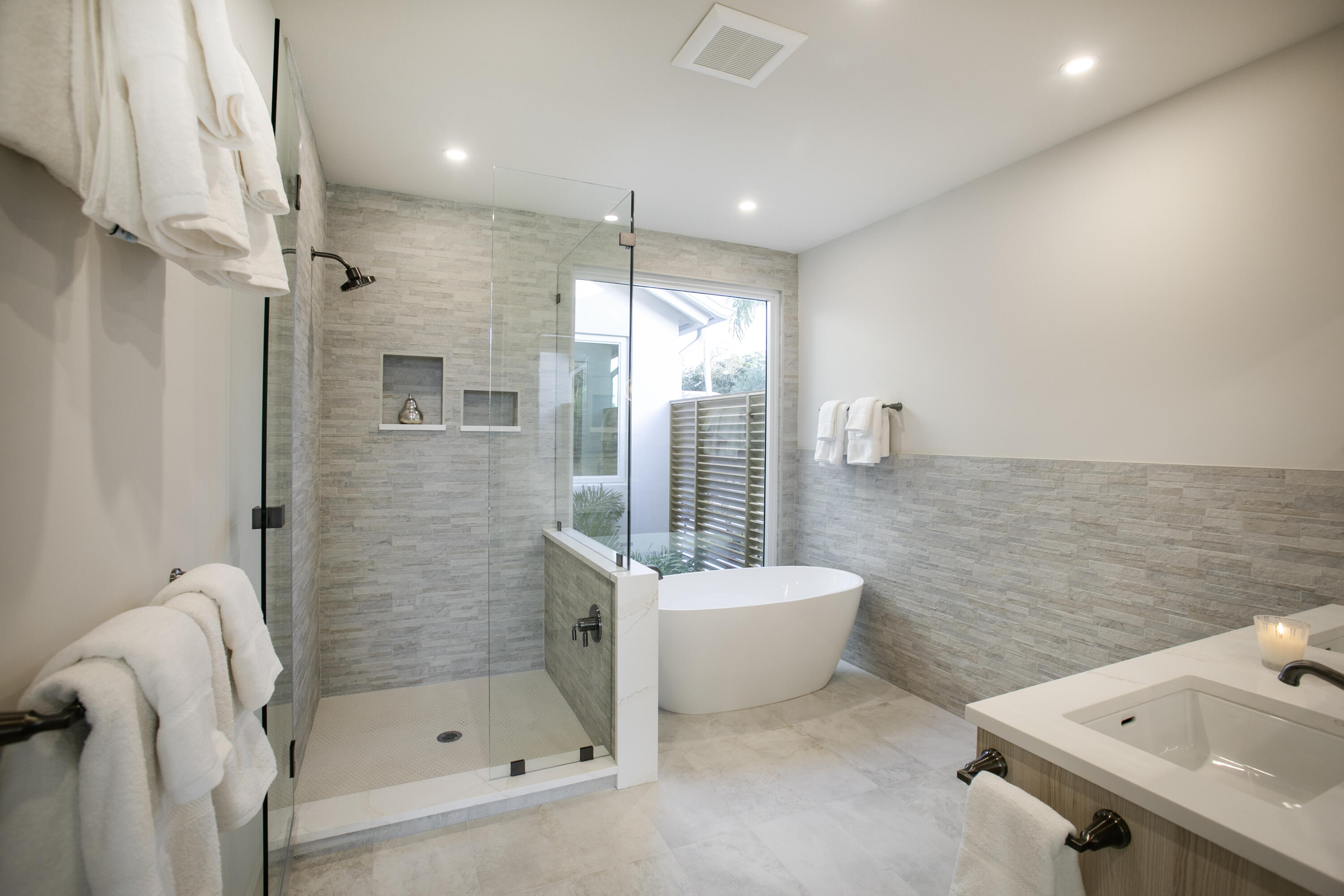 FRENCHMANS CREEK PAR E-5 - Residential