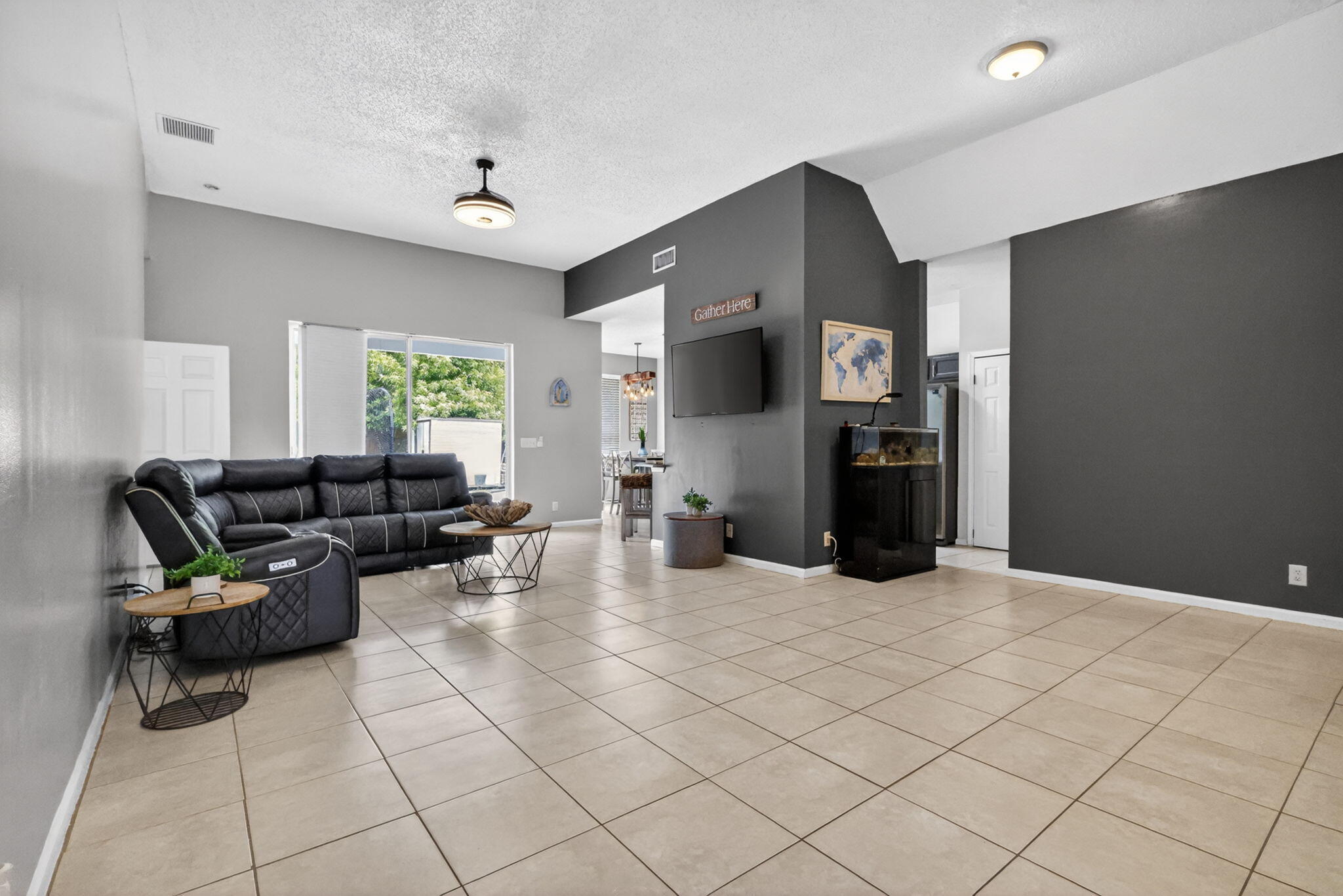 FOXHALL - Residential