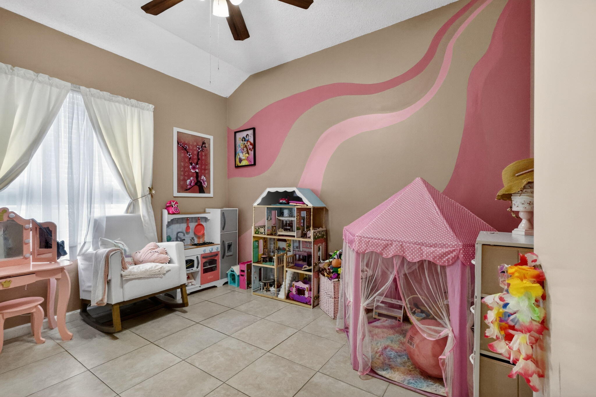 FOXHALL - Residential