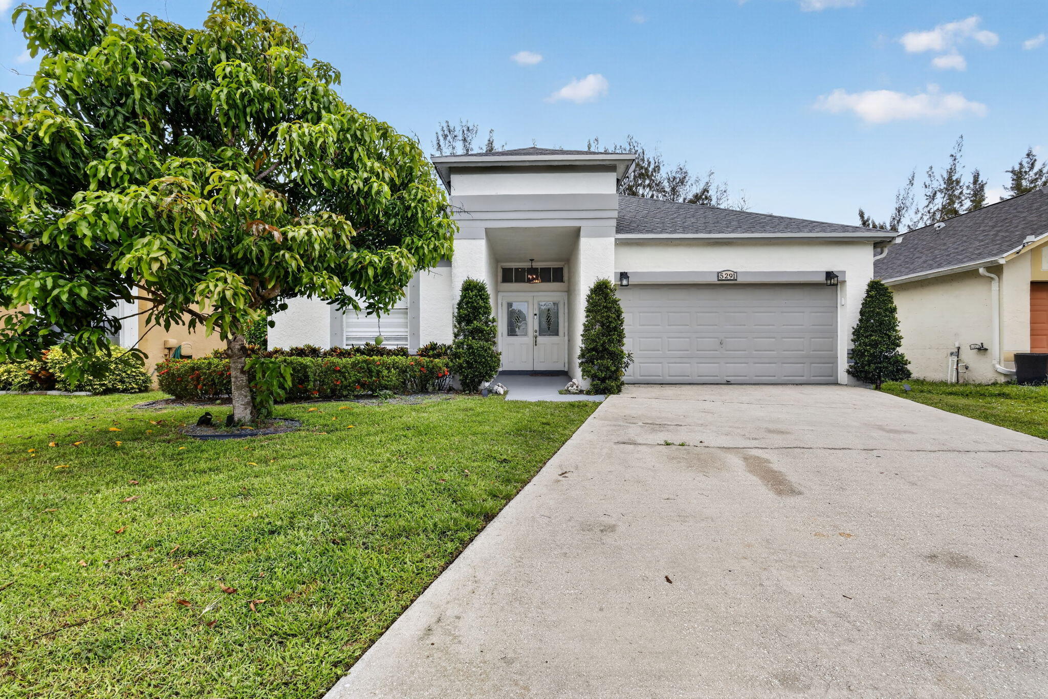 NEW roof on this gorgeous updated 3BR/2BA/ 2 car garage, gated single family home resting on a Cul de sac with a low $235 HOA including cable/internet. The fenced backyard leaves plenty of room for a pool with space left over for pets! Inside has tile throughout with 1741sqft under air.  There's a 25' storage shed, a 24' washer and 25' dryer.  Come get your dream home today!