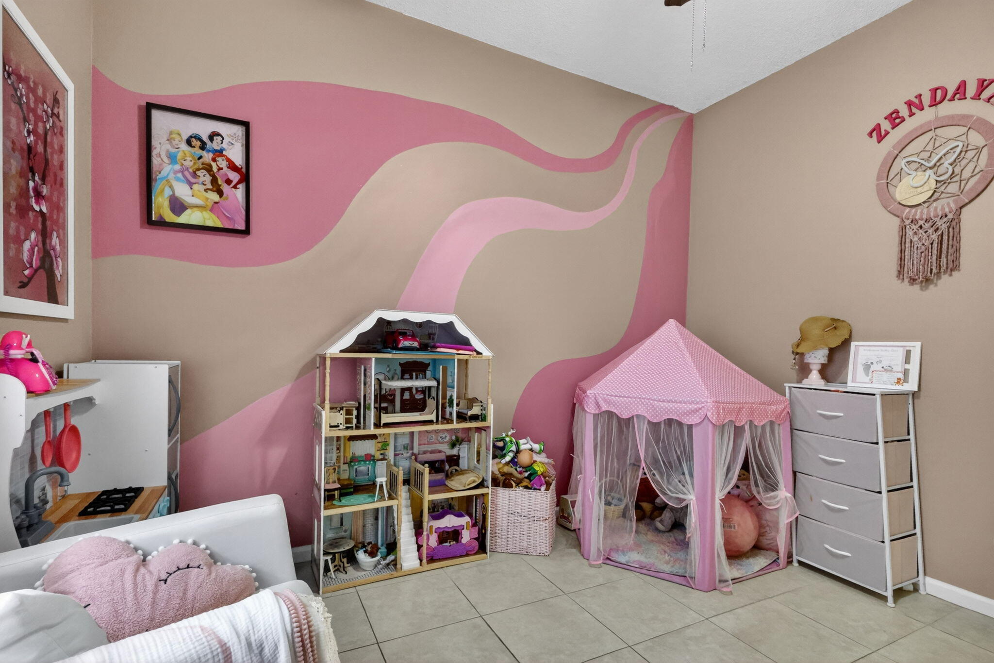 FOXHALL - Residential
