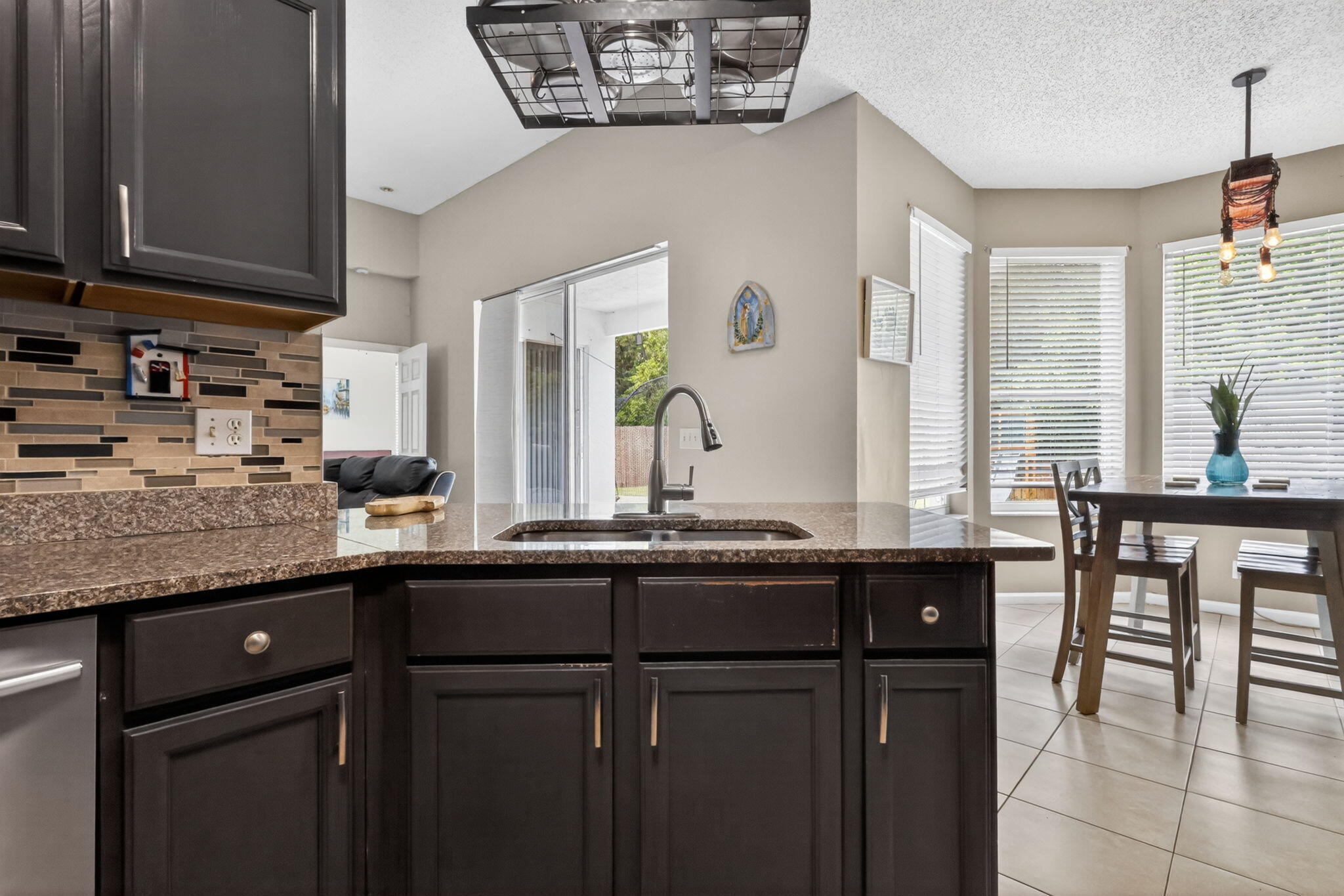 FOXHALL - Residential