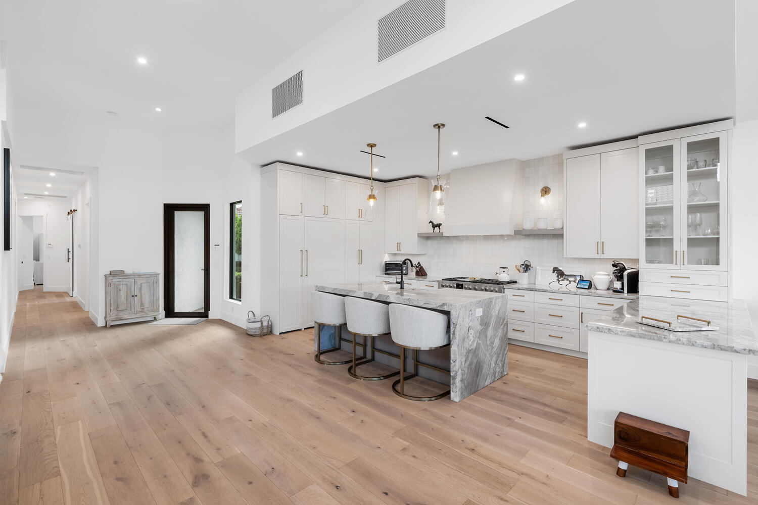 CHUKKER COVE P B POLO & CNTRY CLUB WELL - Residential Lease