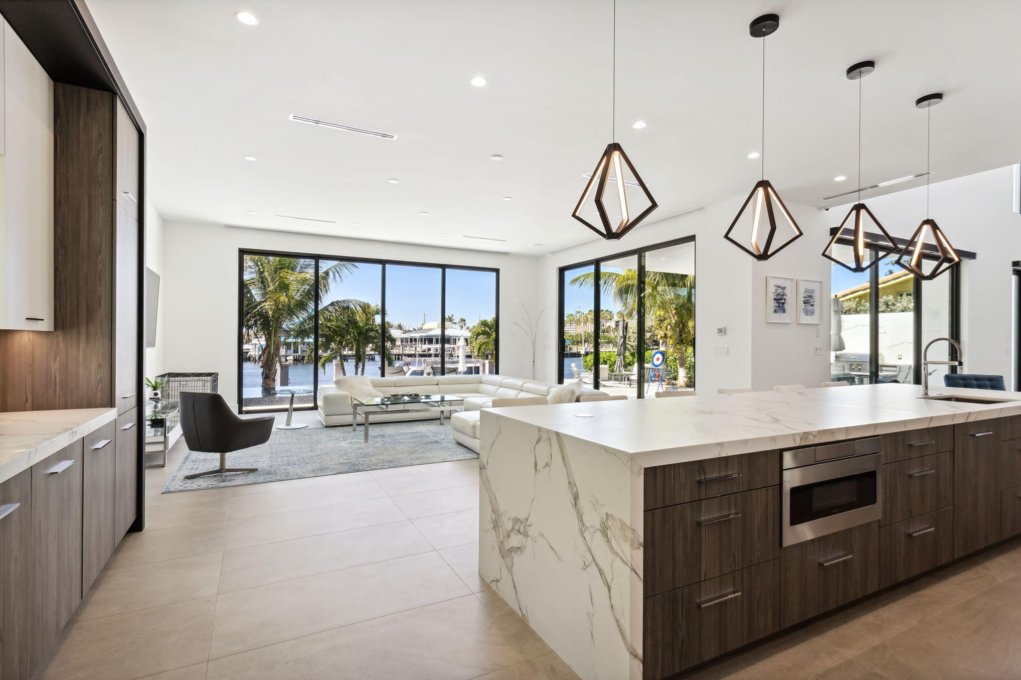 POINSETTIA GARDENS FIRST ADD - Residential