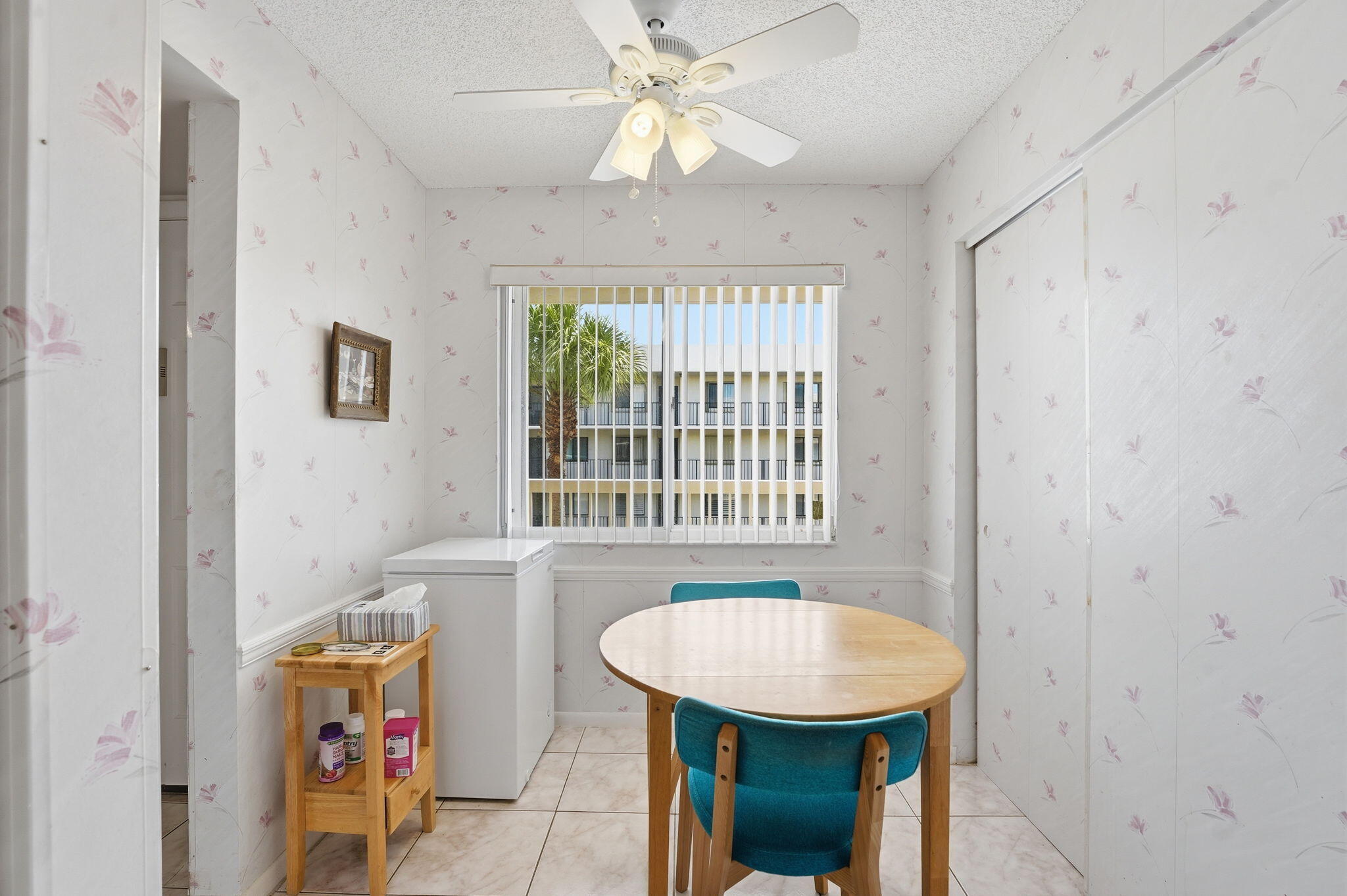 FOUNTAINVIEW AT SPRING LKS CONDO - Residential
