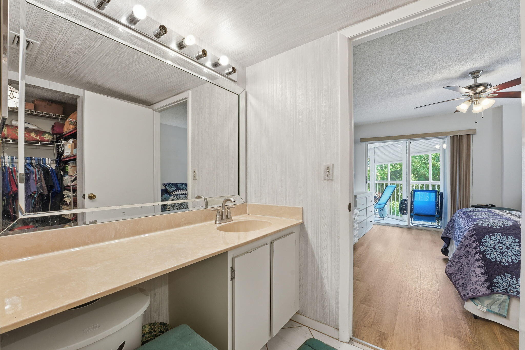 FOUNTAINVIEW AT SPRING LKS CONDO - Residential
