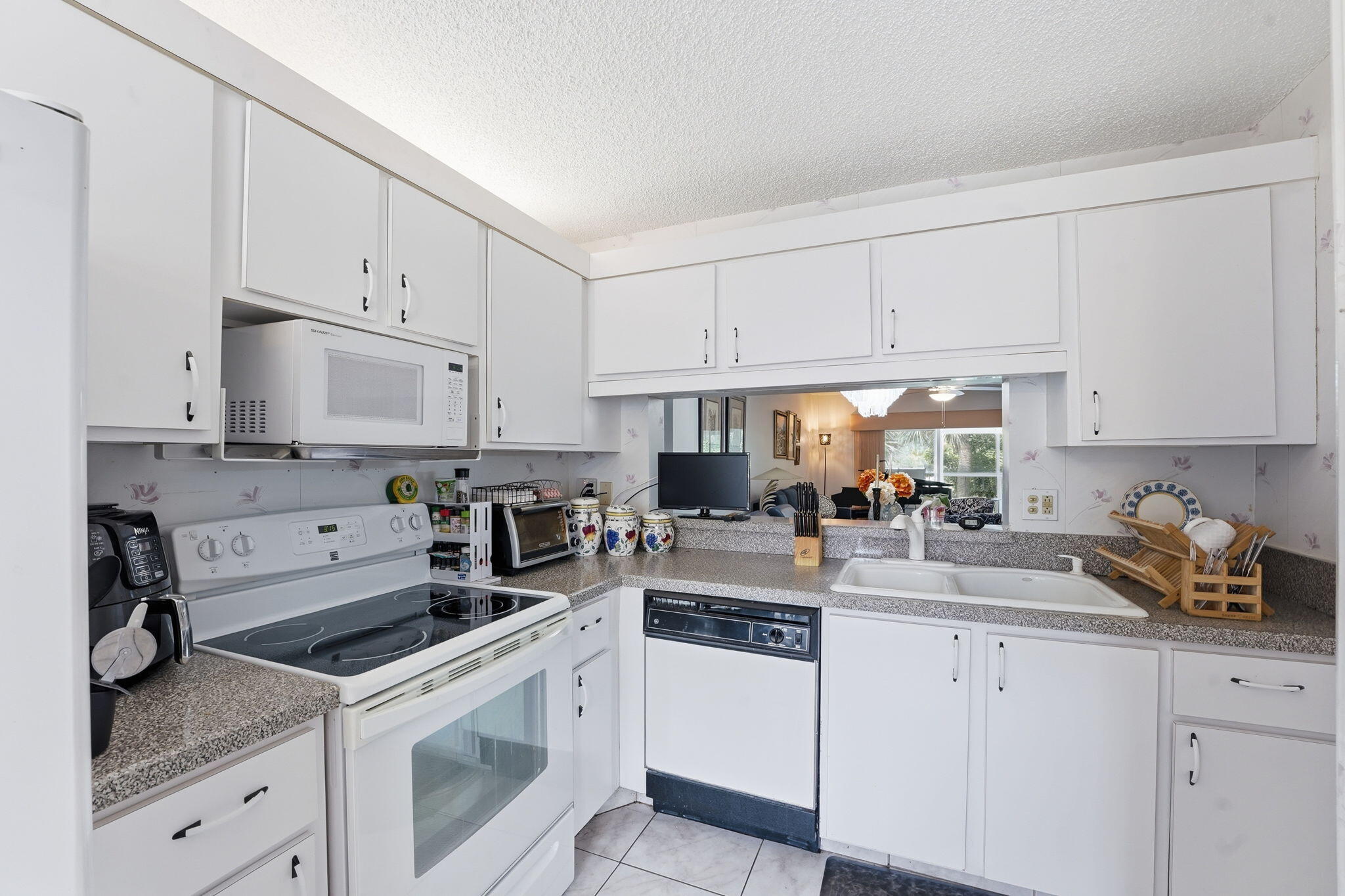 FOUNTAINVIEW AT SPRING LKS CONDO - Residential