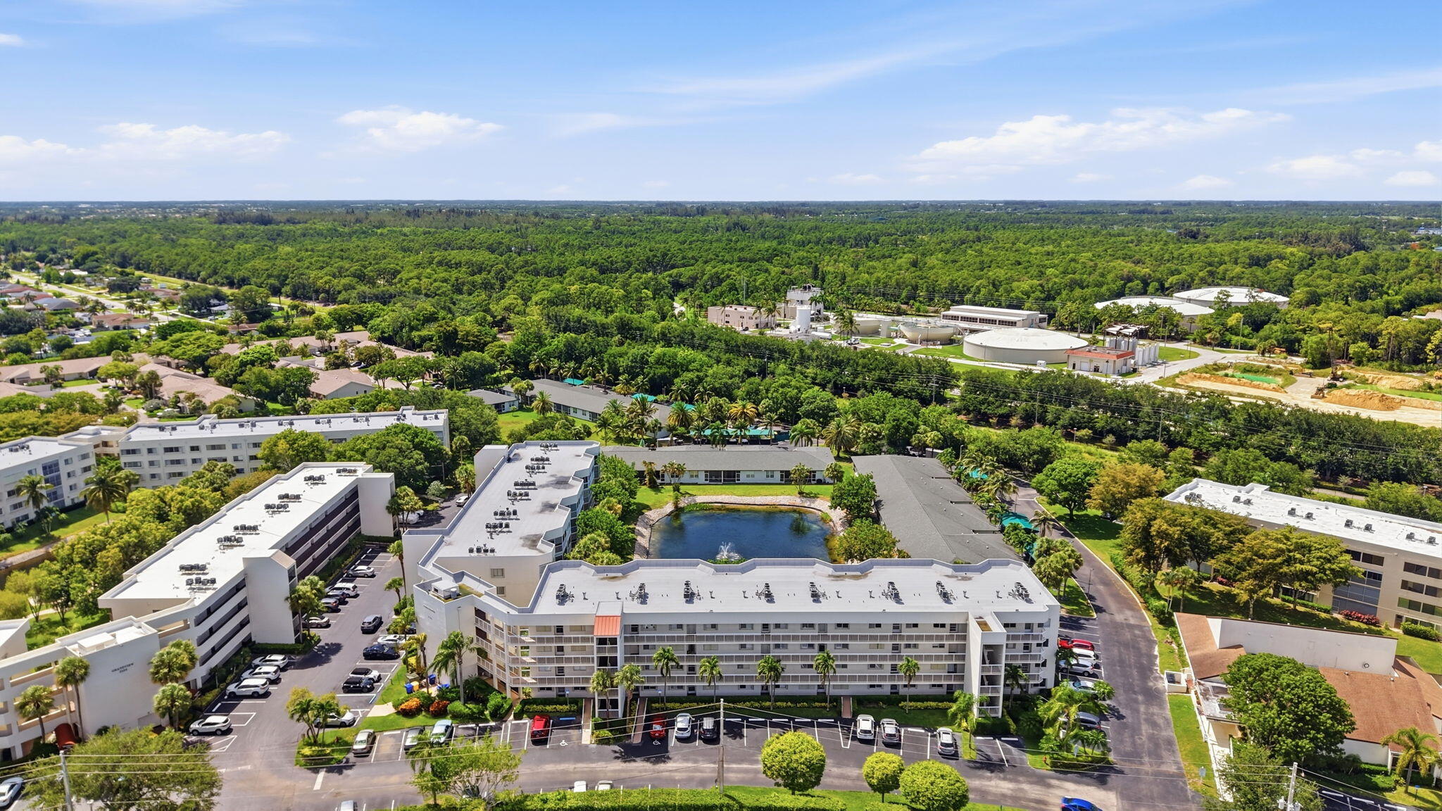FOUNTAINVIEW AT SPRING LKS CONDO - Residential