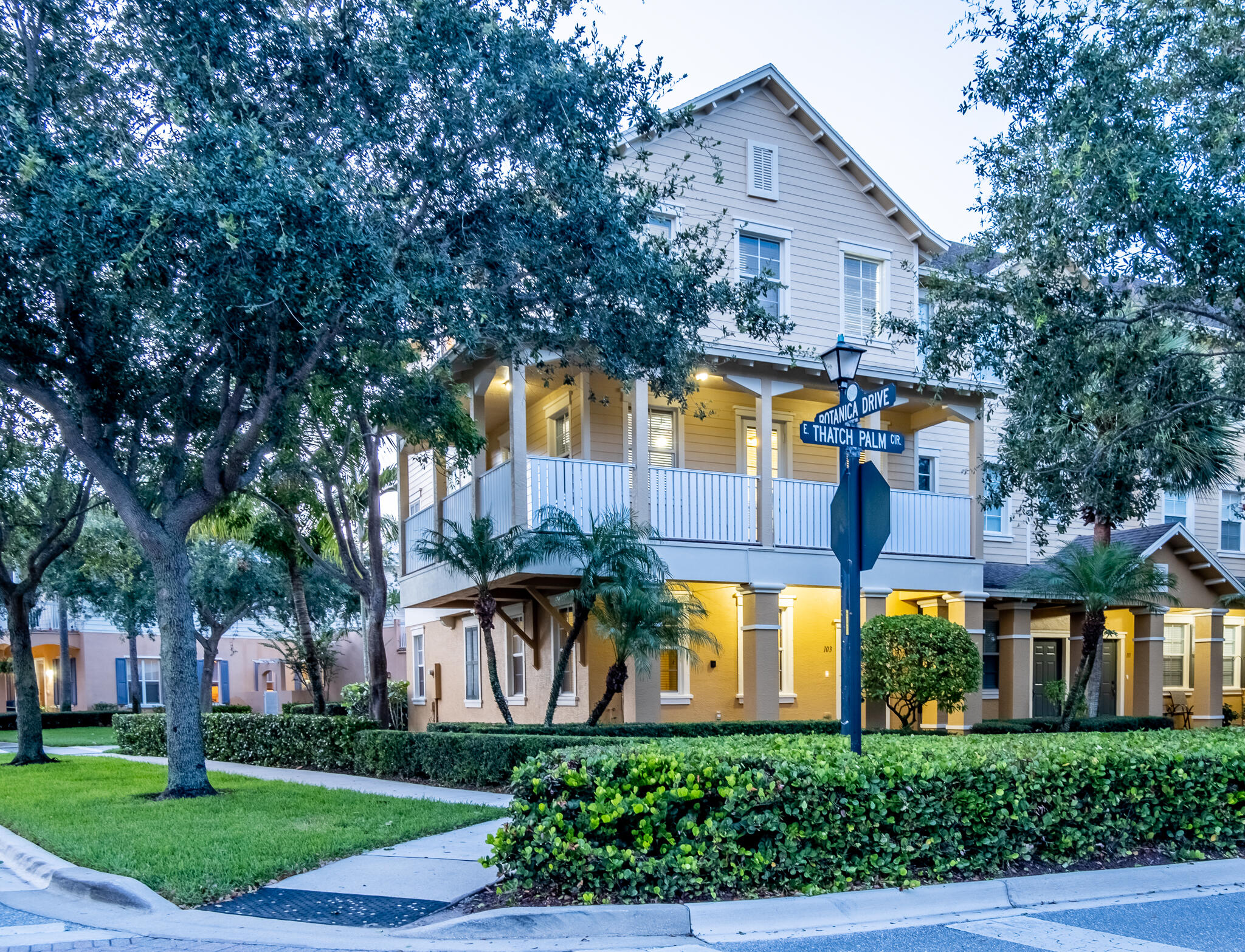 BOTANICA - Residential
