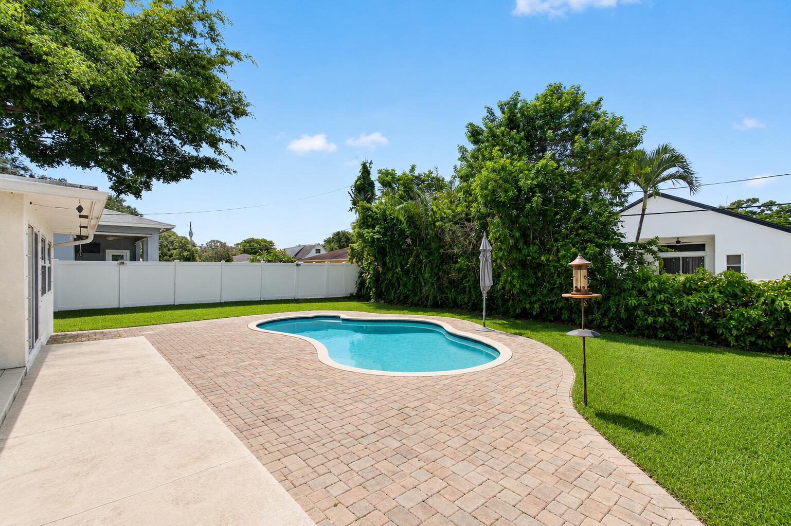 DELRAY GARDEN ESTATES - Residential