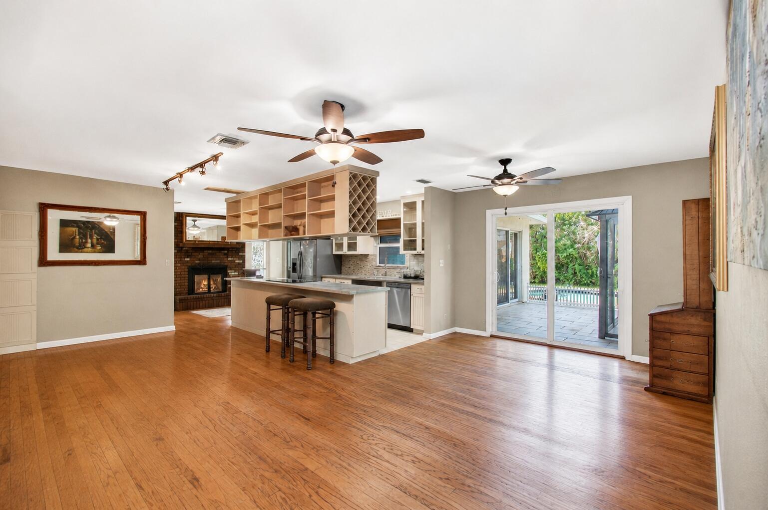 DELRAY GARDEN ESTATES - Residential