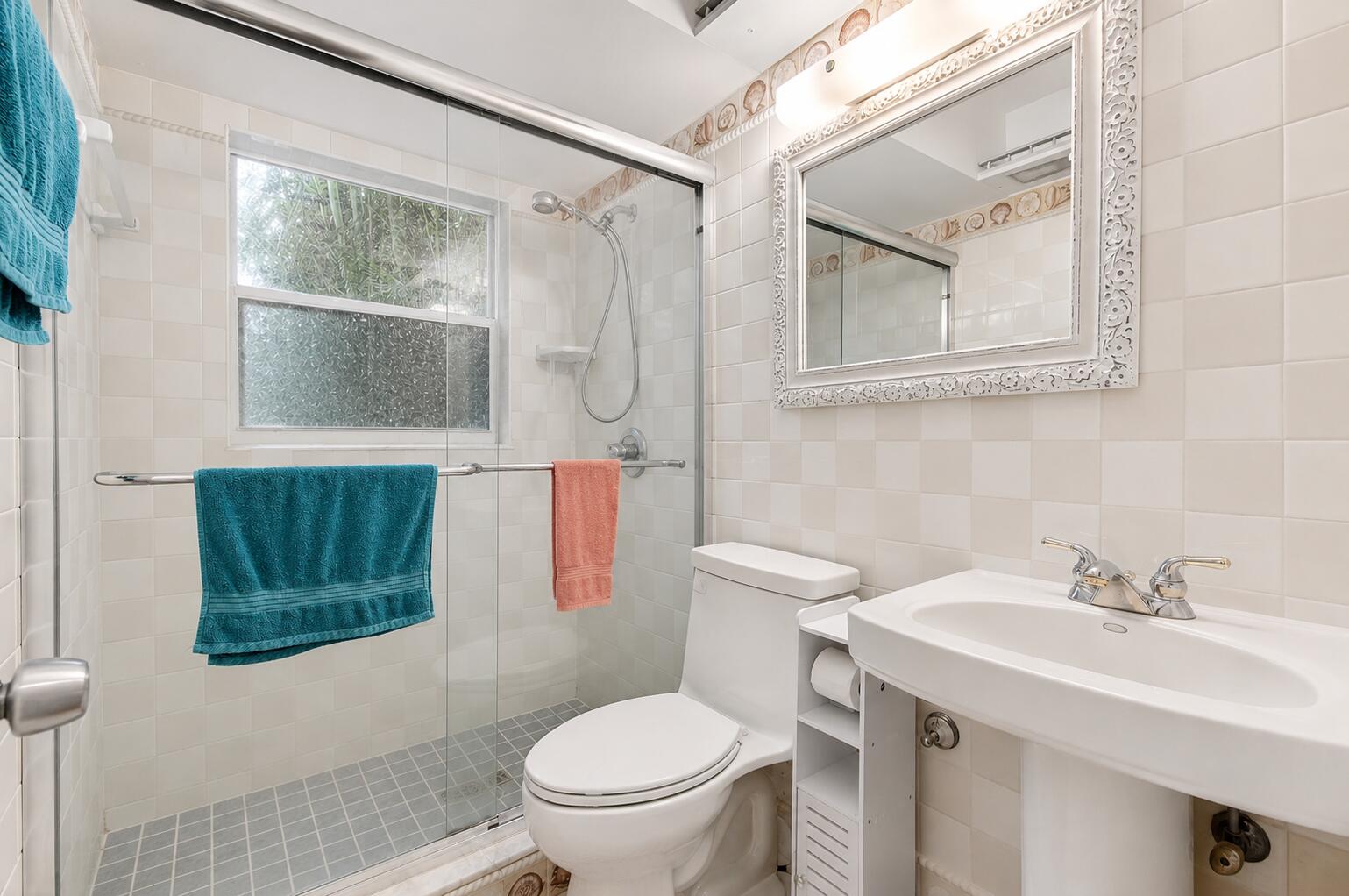 DELRAY GARDEN ESTATES - Residential