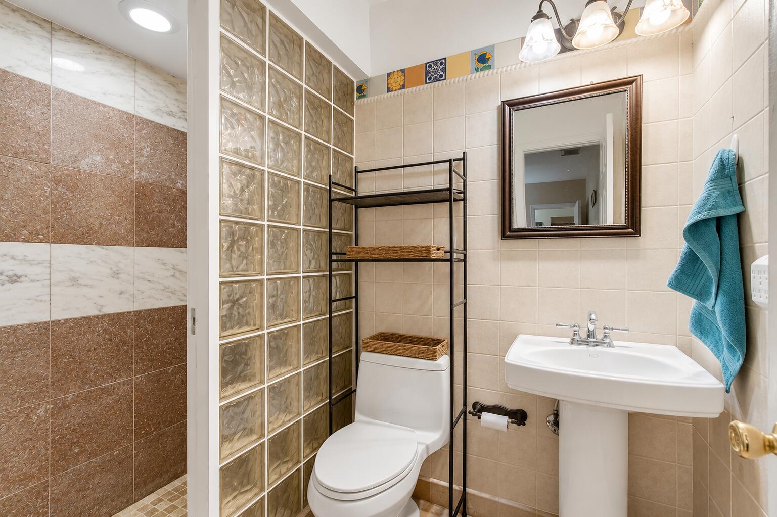 DELRAY GARDEN ESTATES - Residential