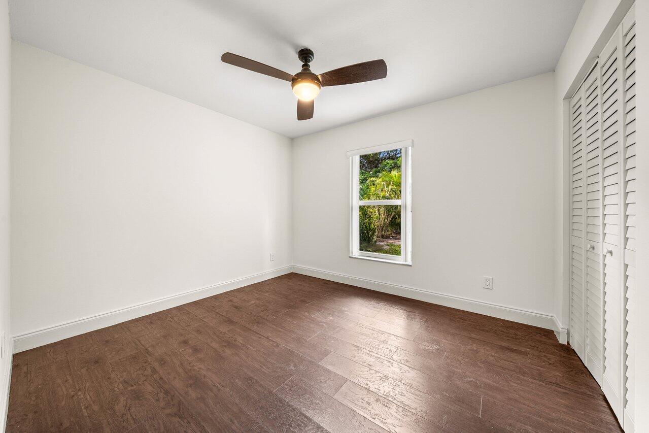 LAKE BOYNTON ESTATES 2 - Residential