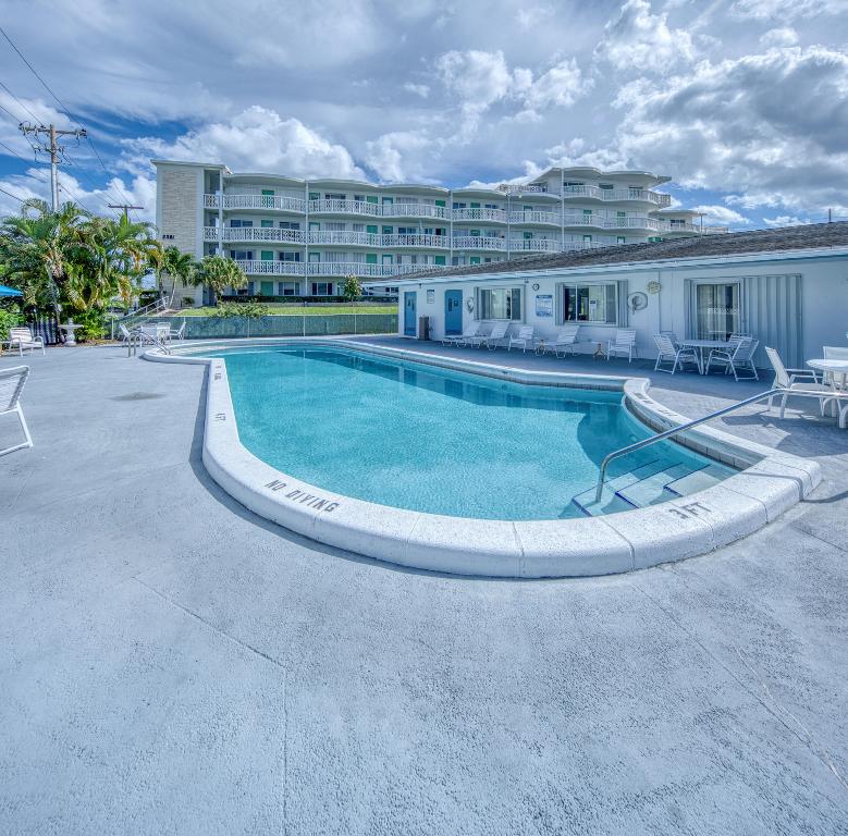 PARKVIEW VILLAS CONDO - Residential