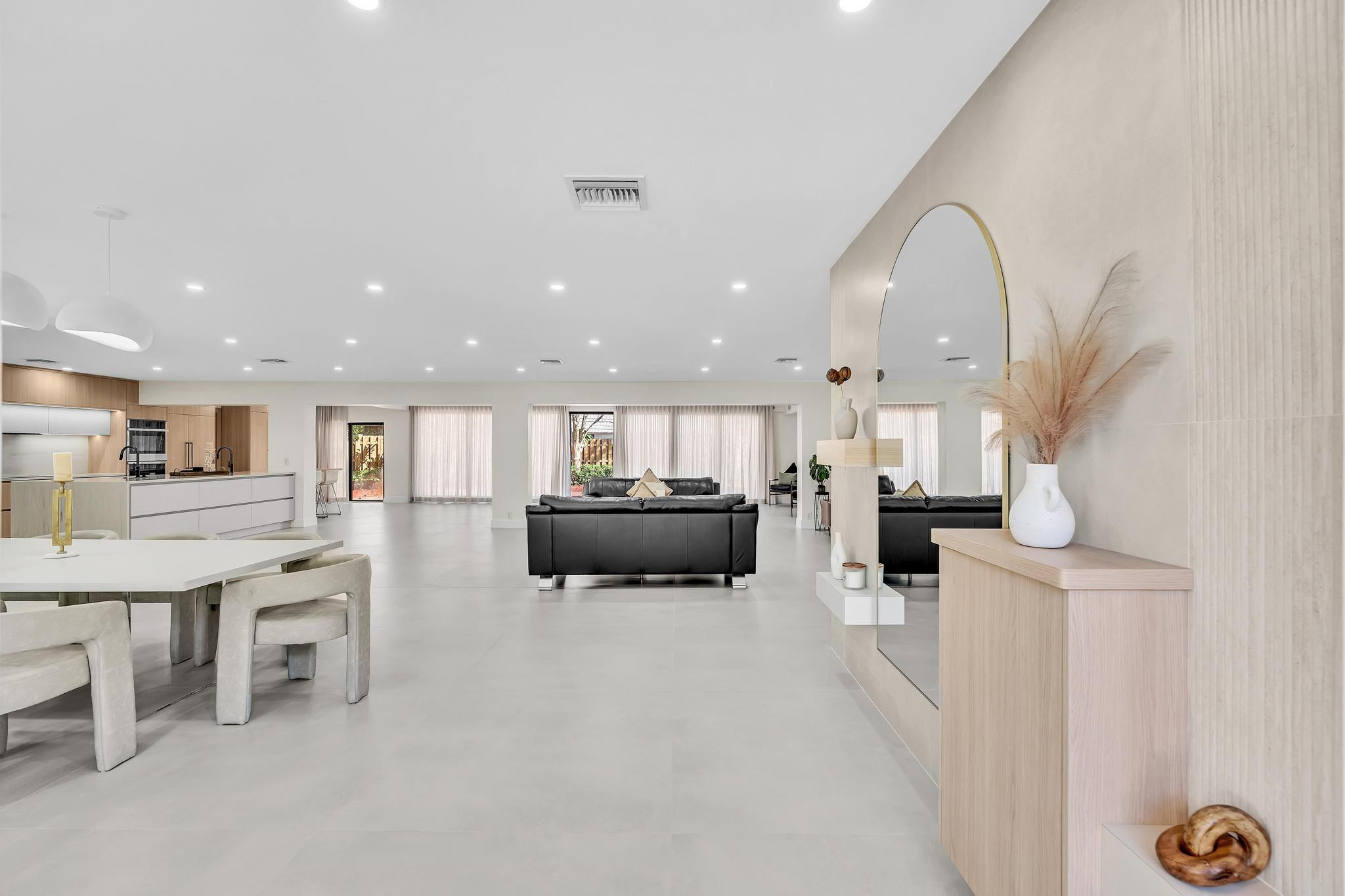 Emerald Hills 68-26 B - Residential
