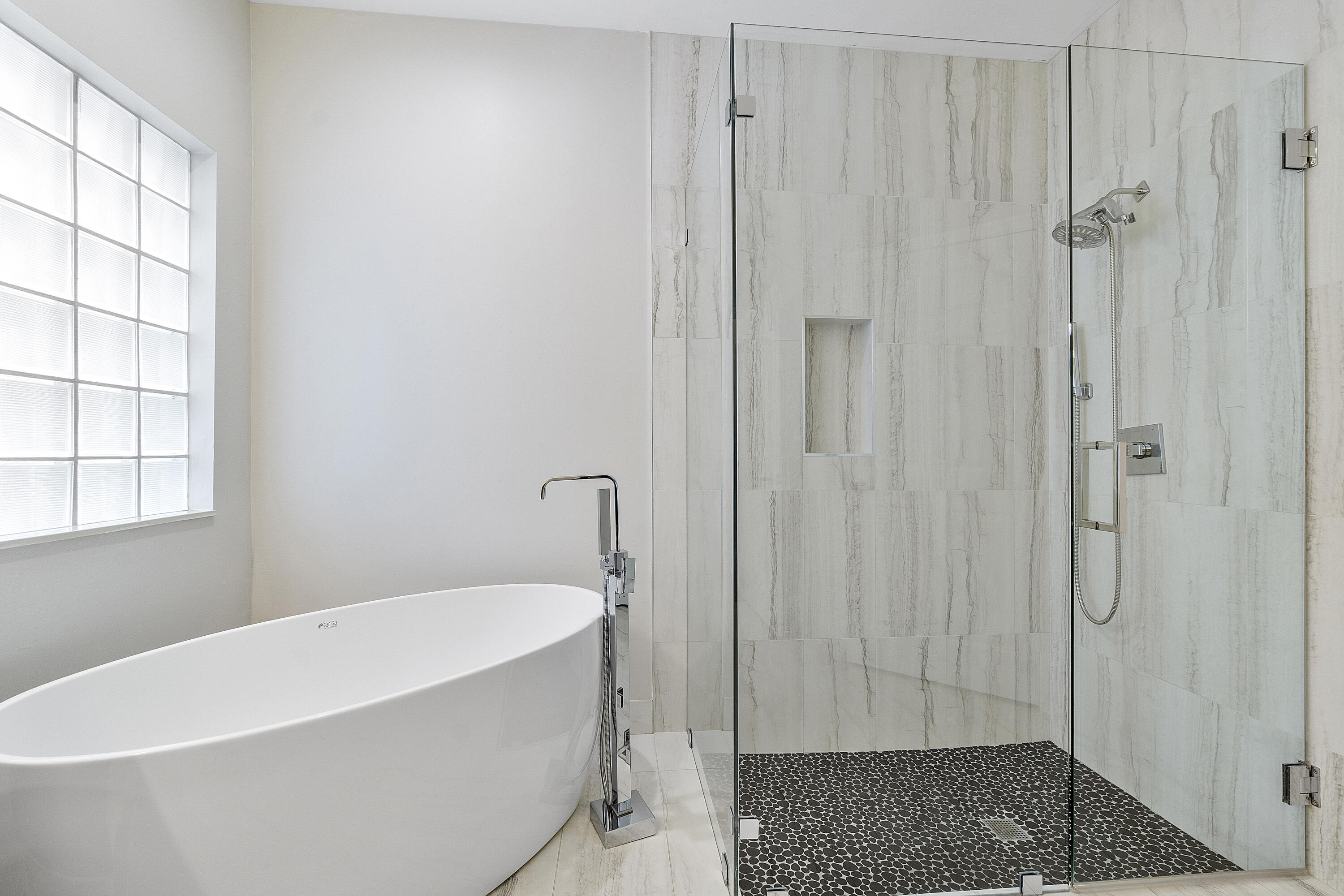 MAYFAIR AT PARKLAND - Residential Lease