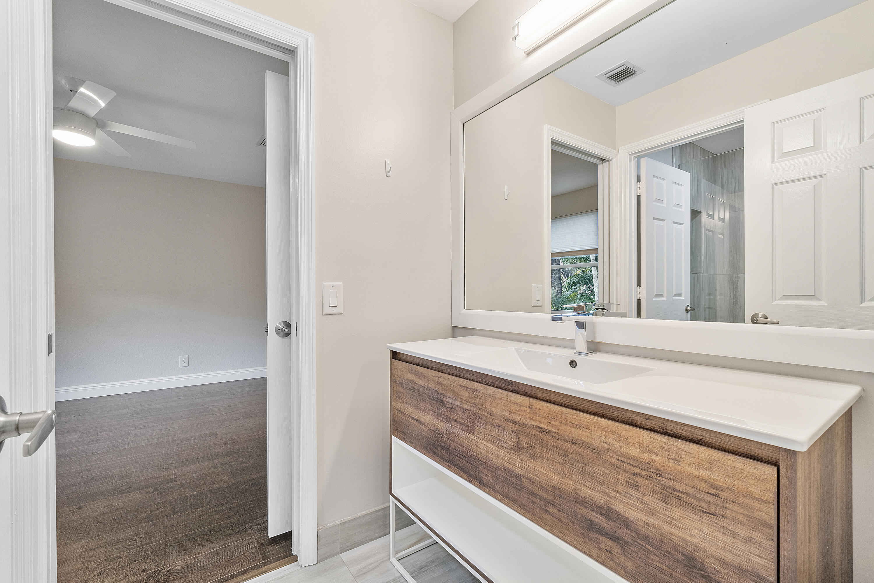 MAYFAIR AT PARKLAND - Residential Lease